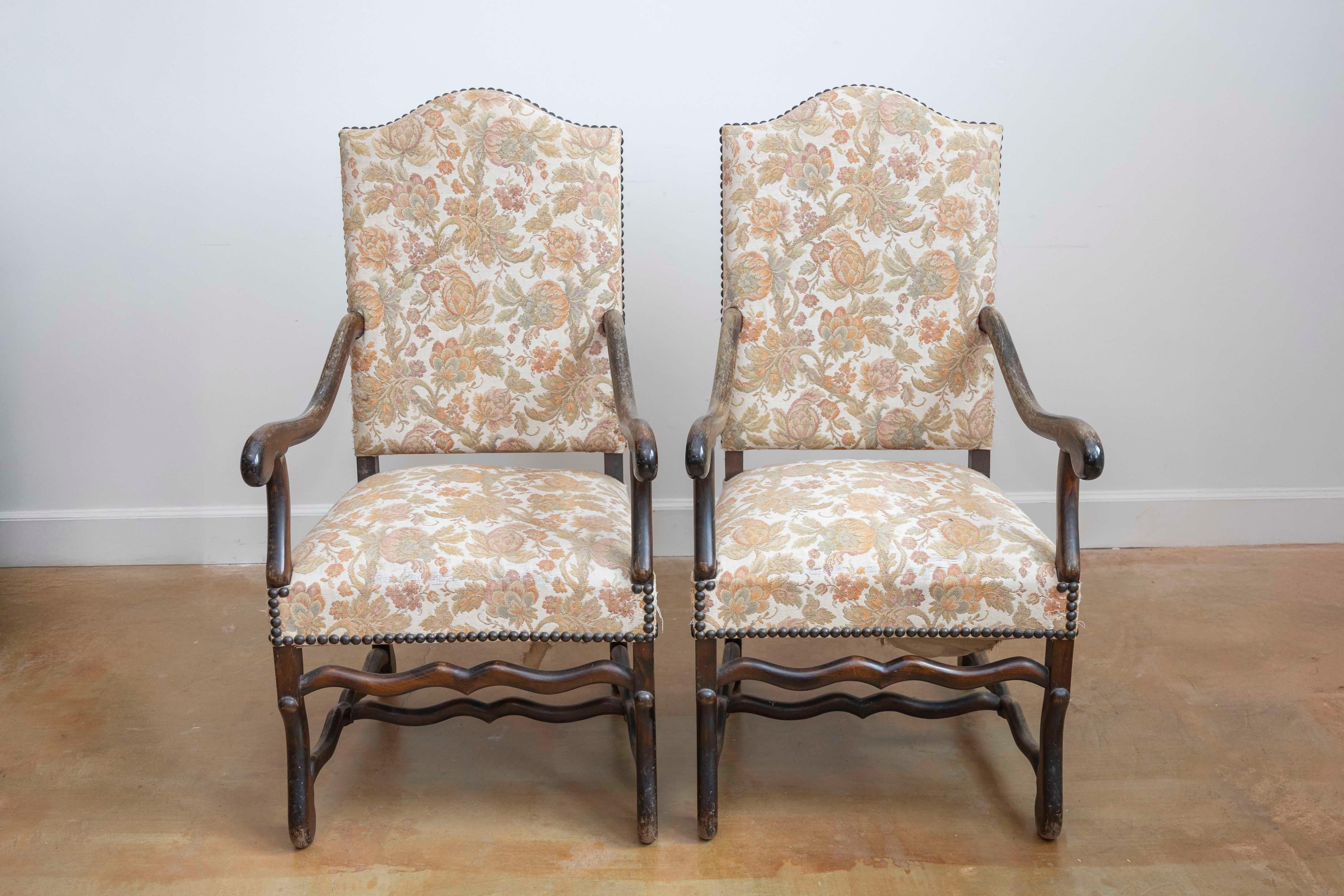 Français Ensemble de huit chaises d'appoint et de deux chaises à accoudoirs français du XIXe siècle en vente