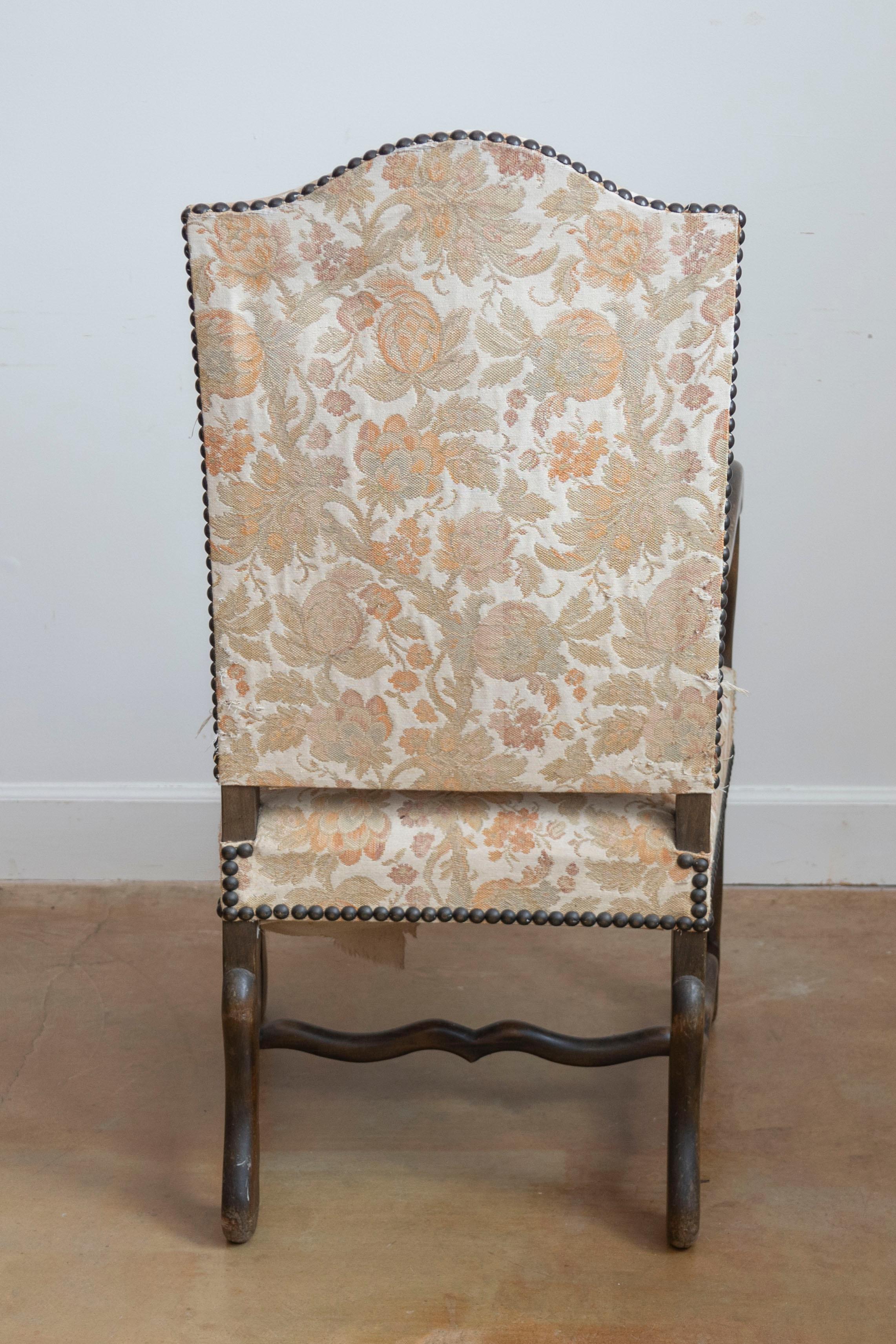 Ensemble de huit chaises d'appoint et de deux chaises à accoudoirs français du XIXe siècle en vente 1