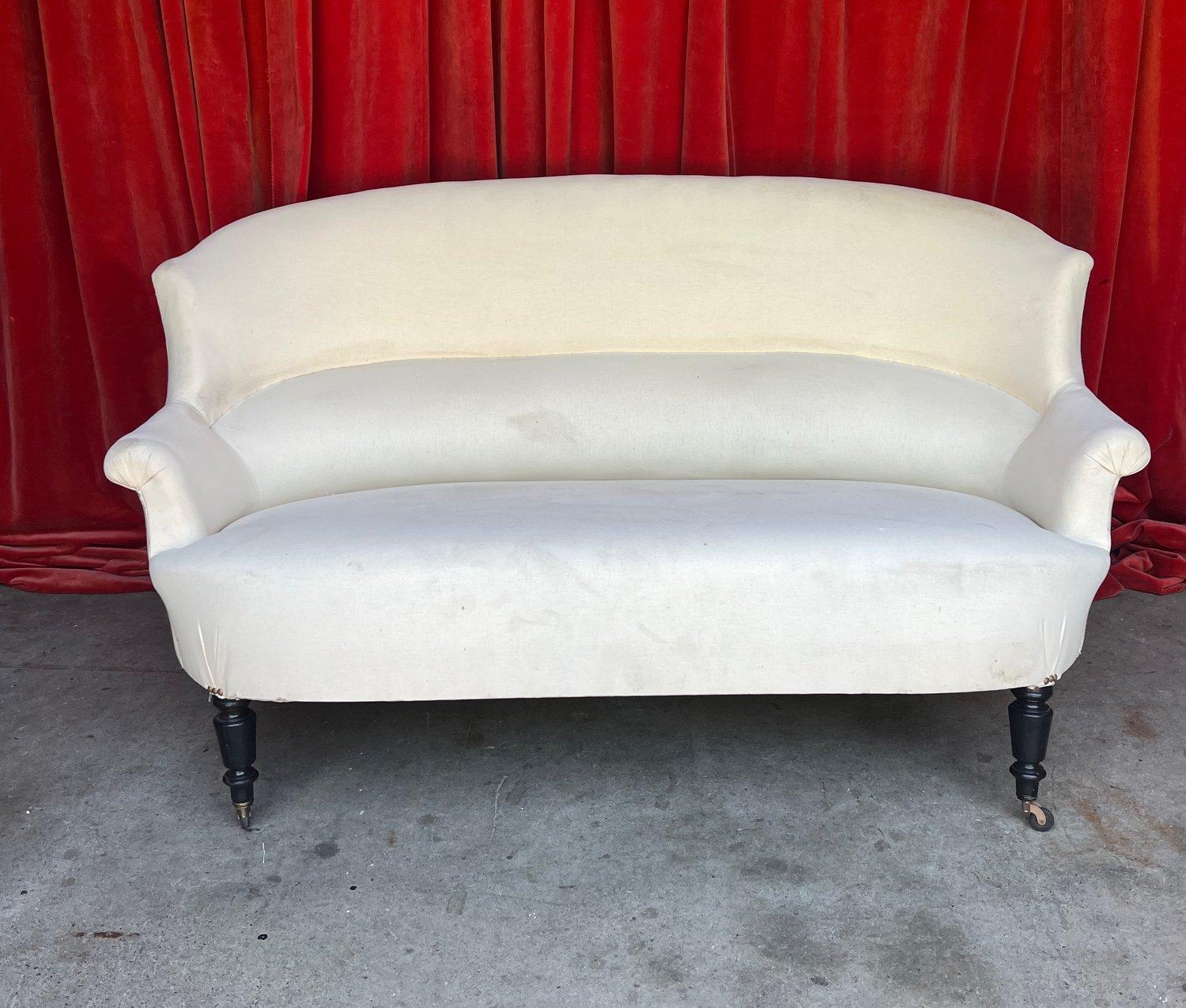 French 19th Century Settee in Muslin 1