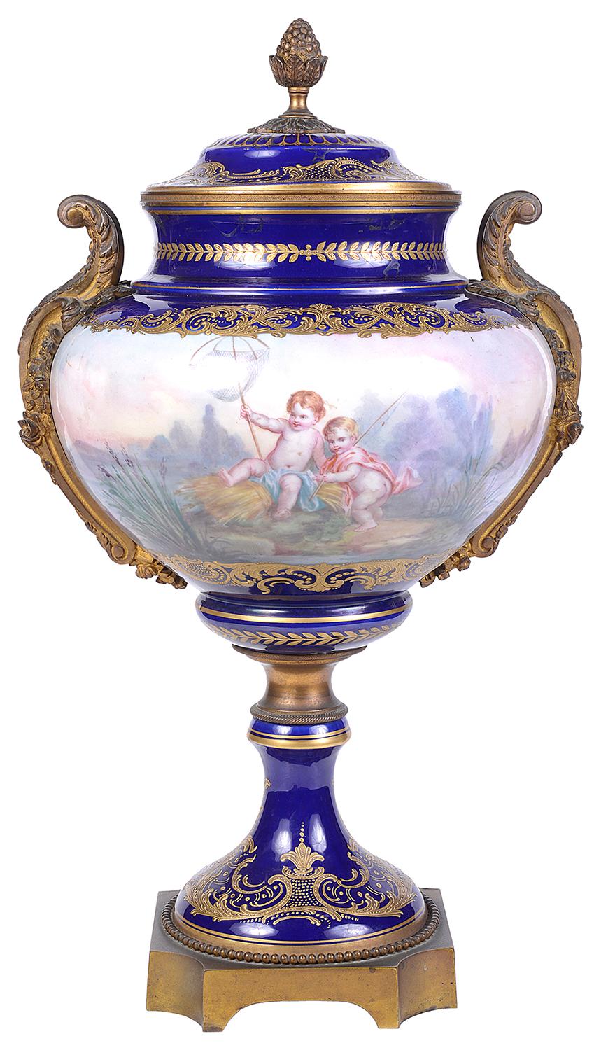 French 19th Century Sevres style vase. In Good Condition For Sale In Brighton, Sussex