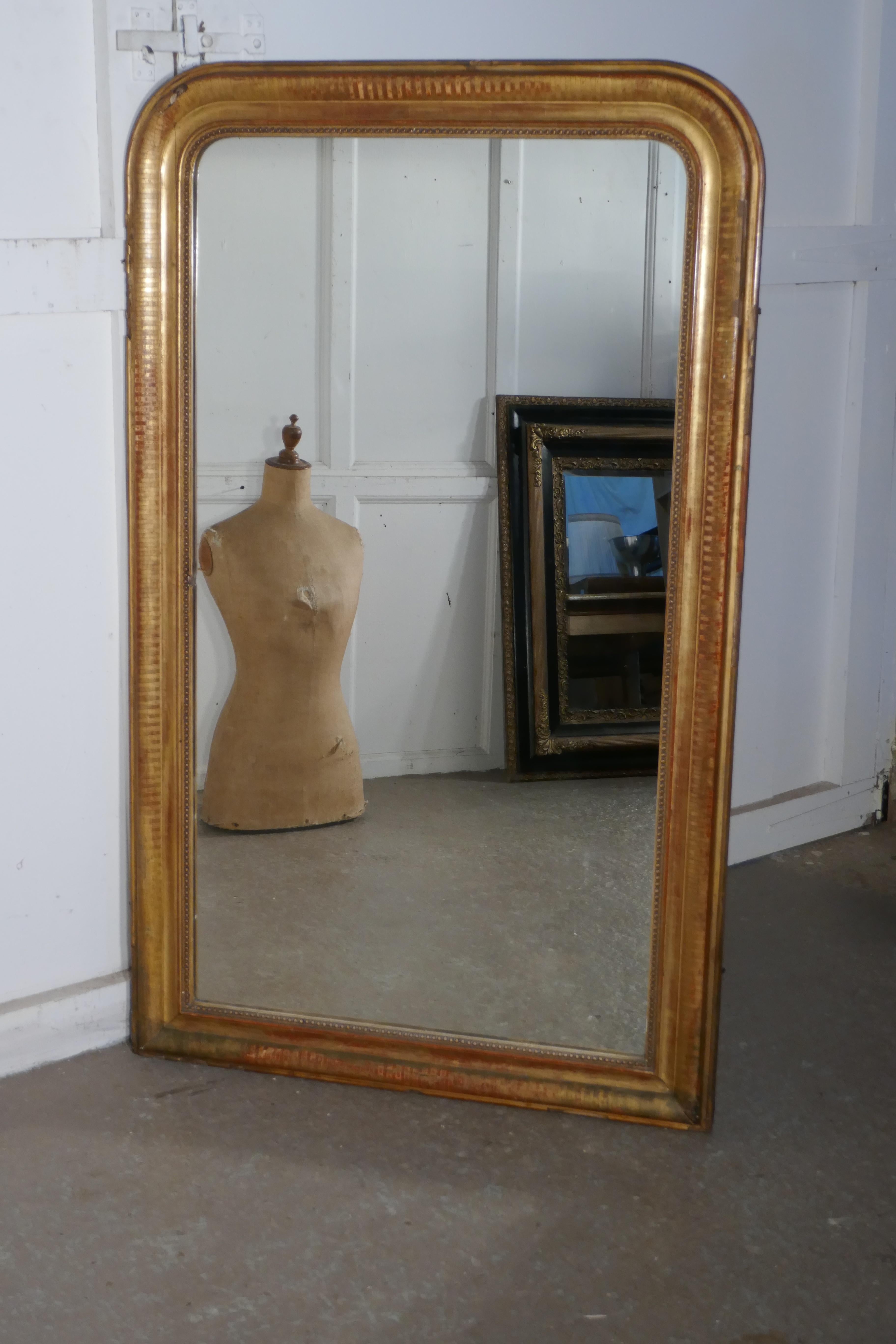 French 19th Century Shabby Gilt Louis Philippe Gold Mirror 4