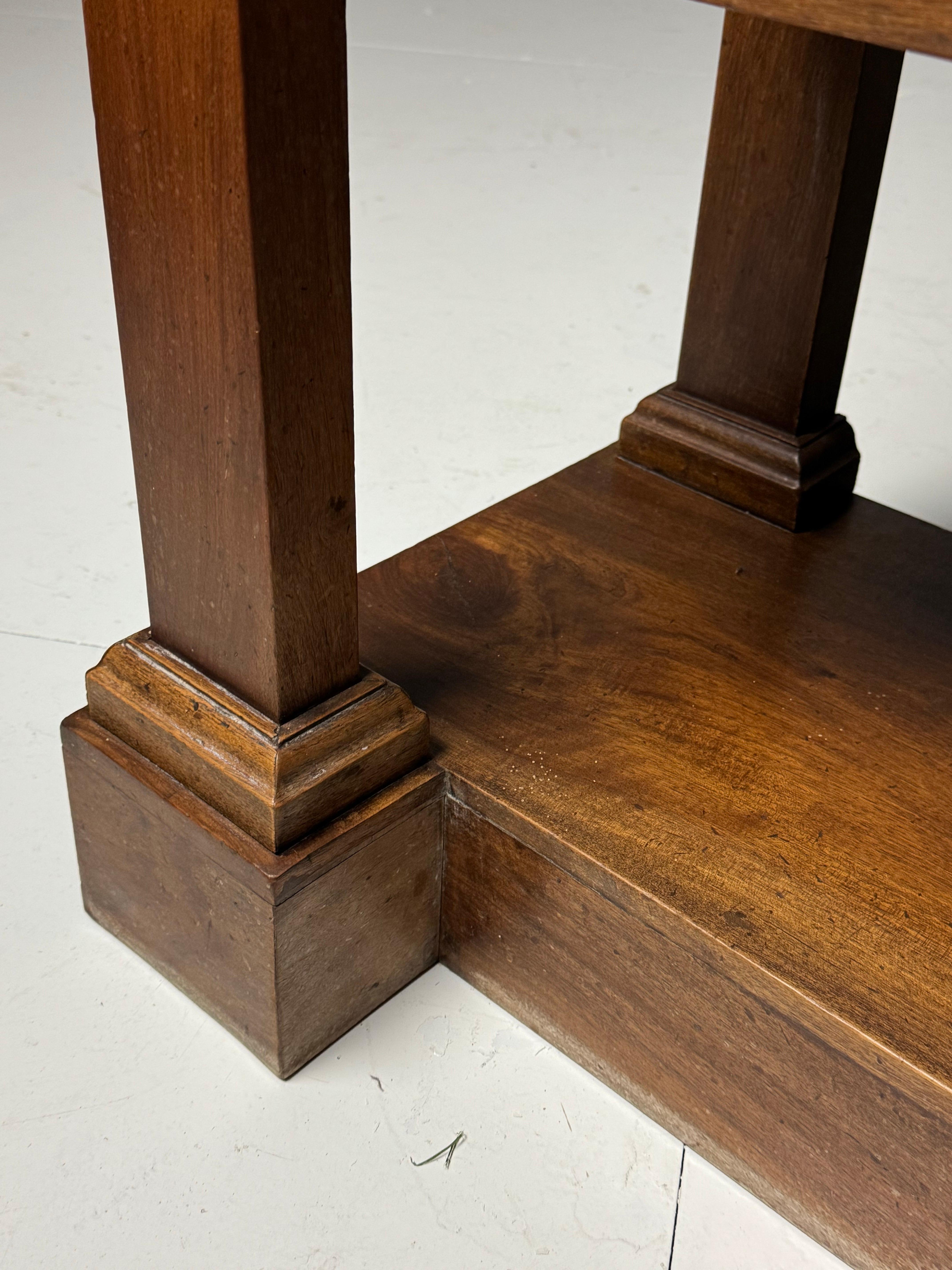 Mesa auxiliar francesa del siglo XIX en venta 7