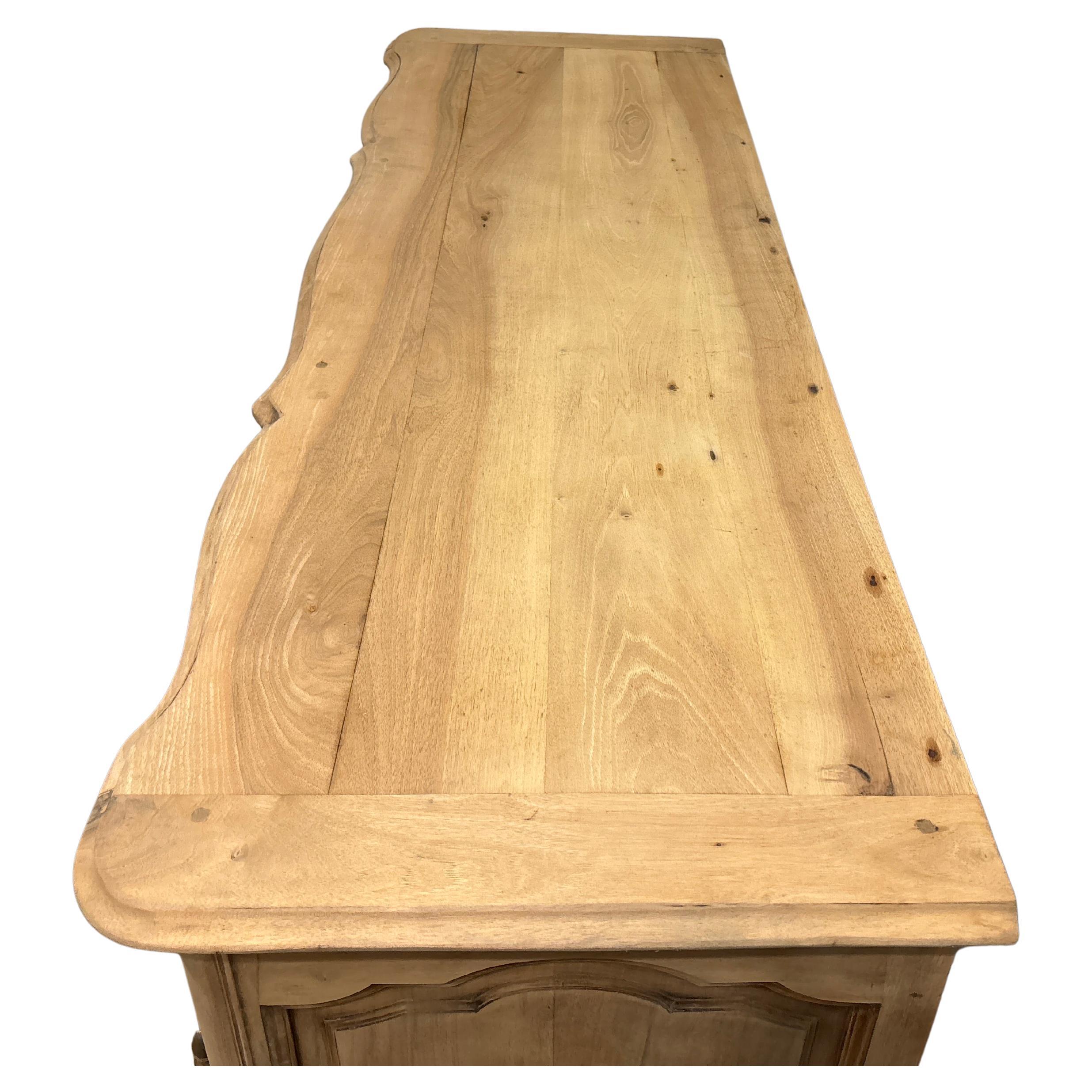 Französisches Sideboard aus dem 19. (Walnuss) im Angebot