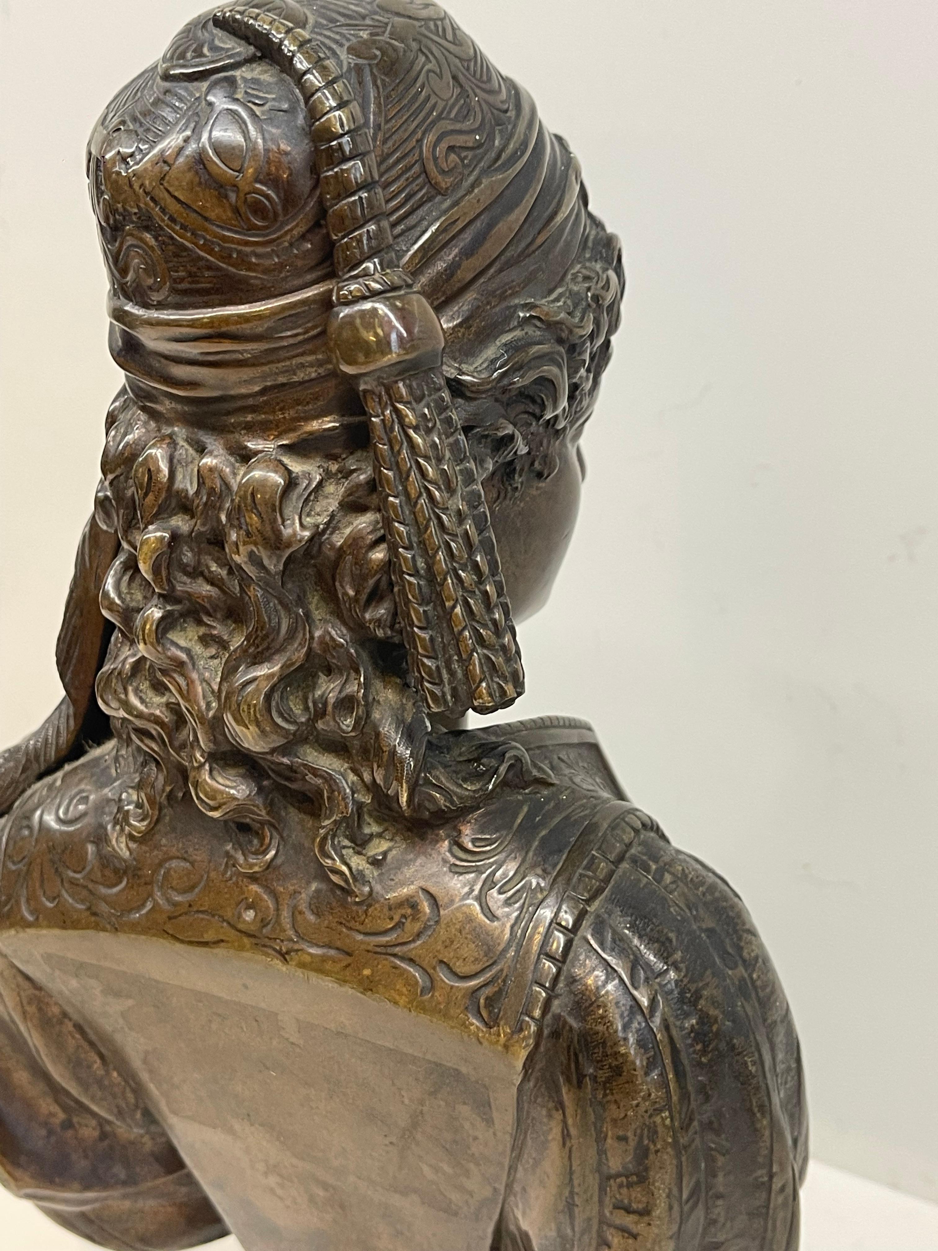 Sculpture française du 19ème siècle signée Huzel en bronze en vente 3