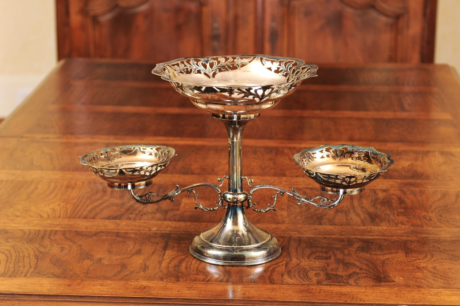 French 19th Century Silver Epergne with Pierced Foliage and Scrolling Motifs For Sale 1