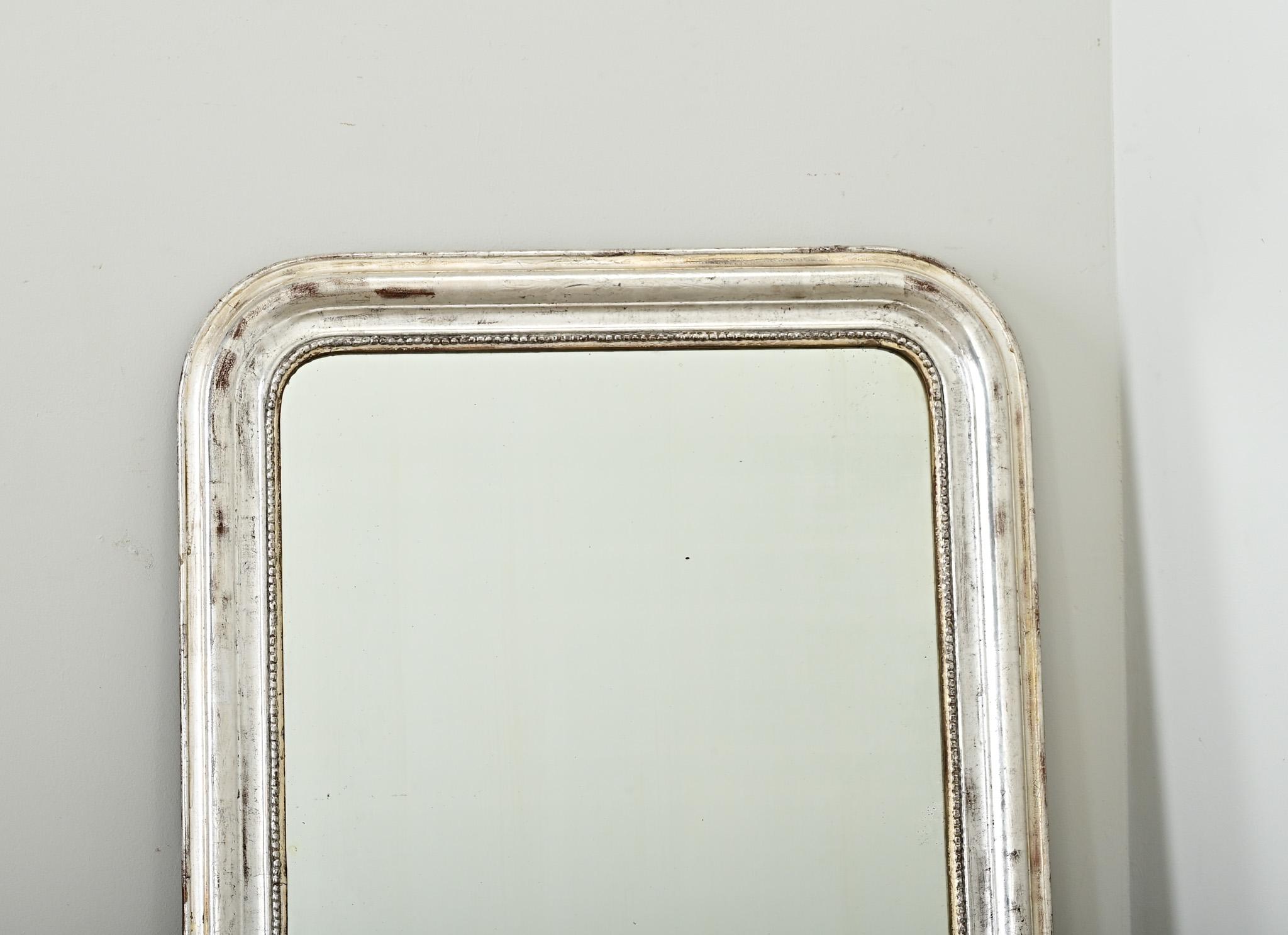 Francese Specchio francese del XIX secolo in argento dorato Louis Philippe in vendita
