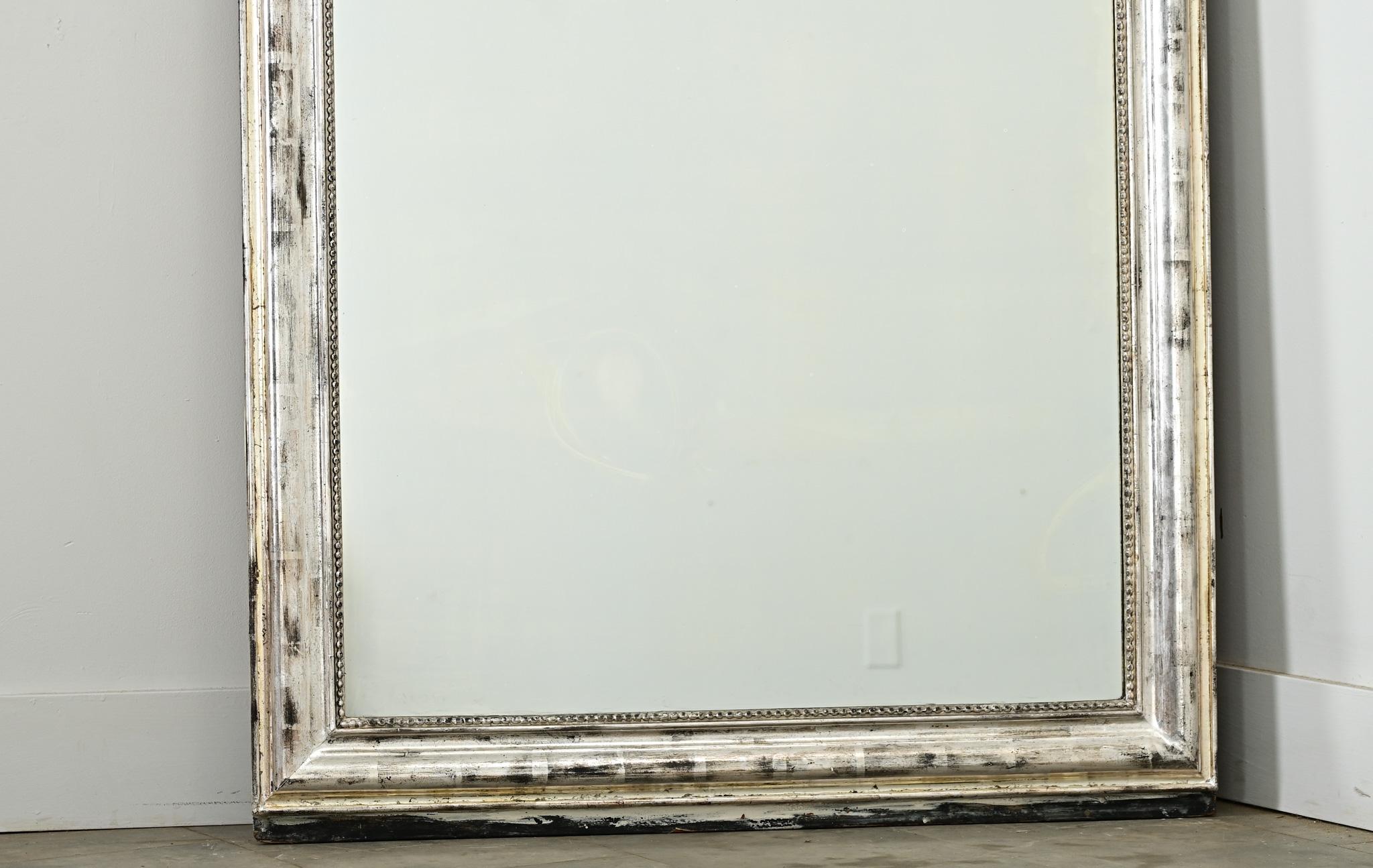 Francese Specchio francese del XIX secolo in argento dorato Louis Philippe in vendita