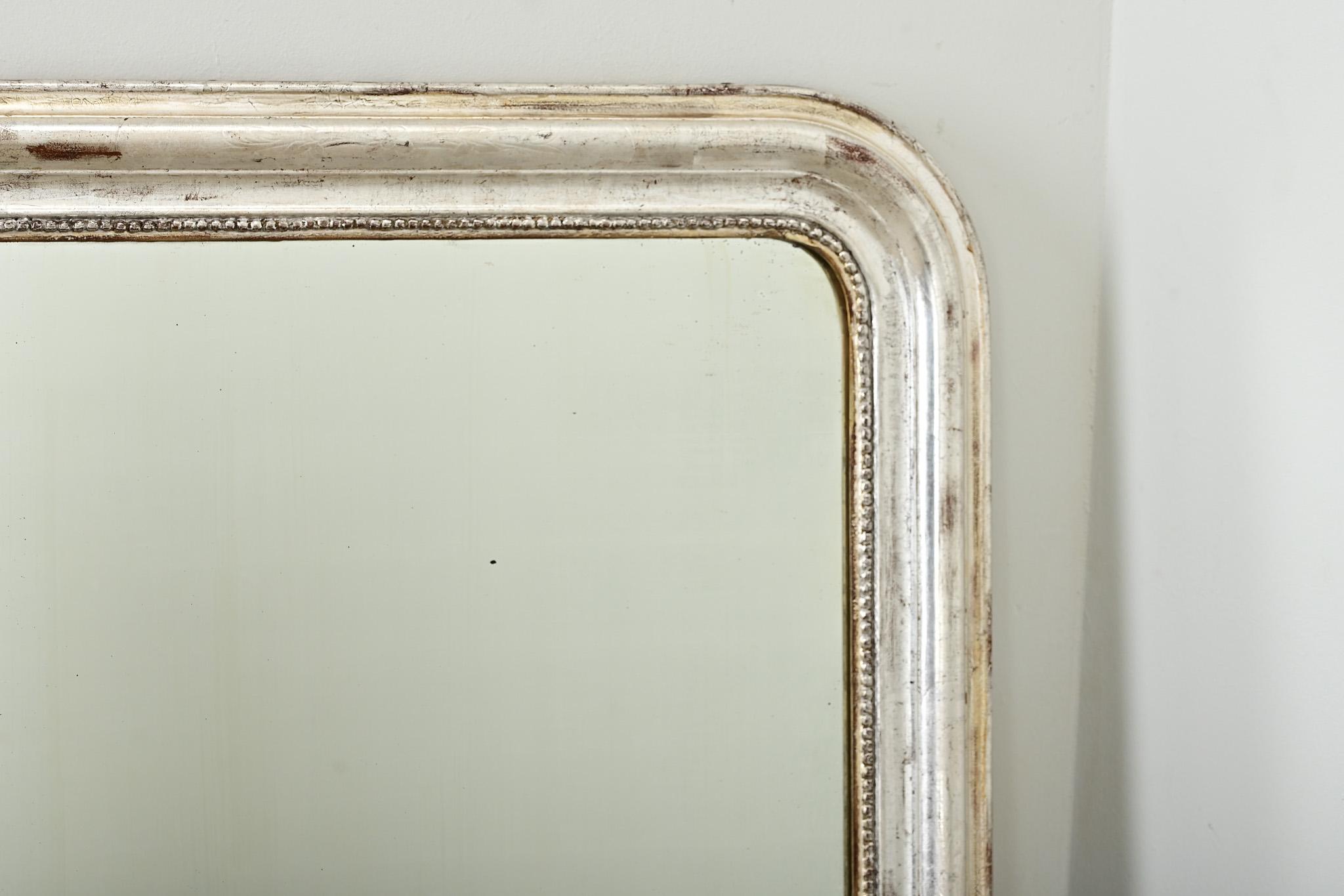 Specchio francese del XIX secolo in argento dorato Louis Philippe in vendita 1
