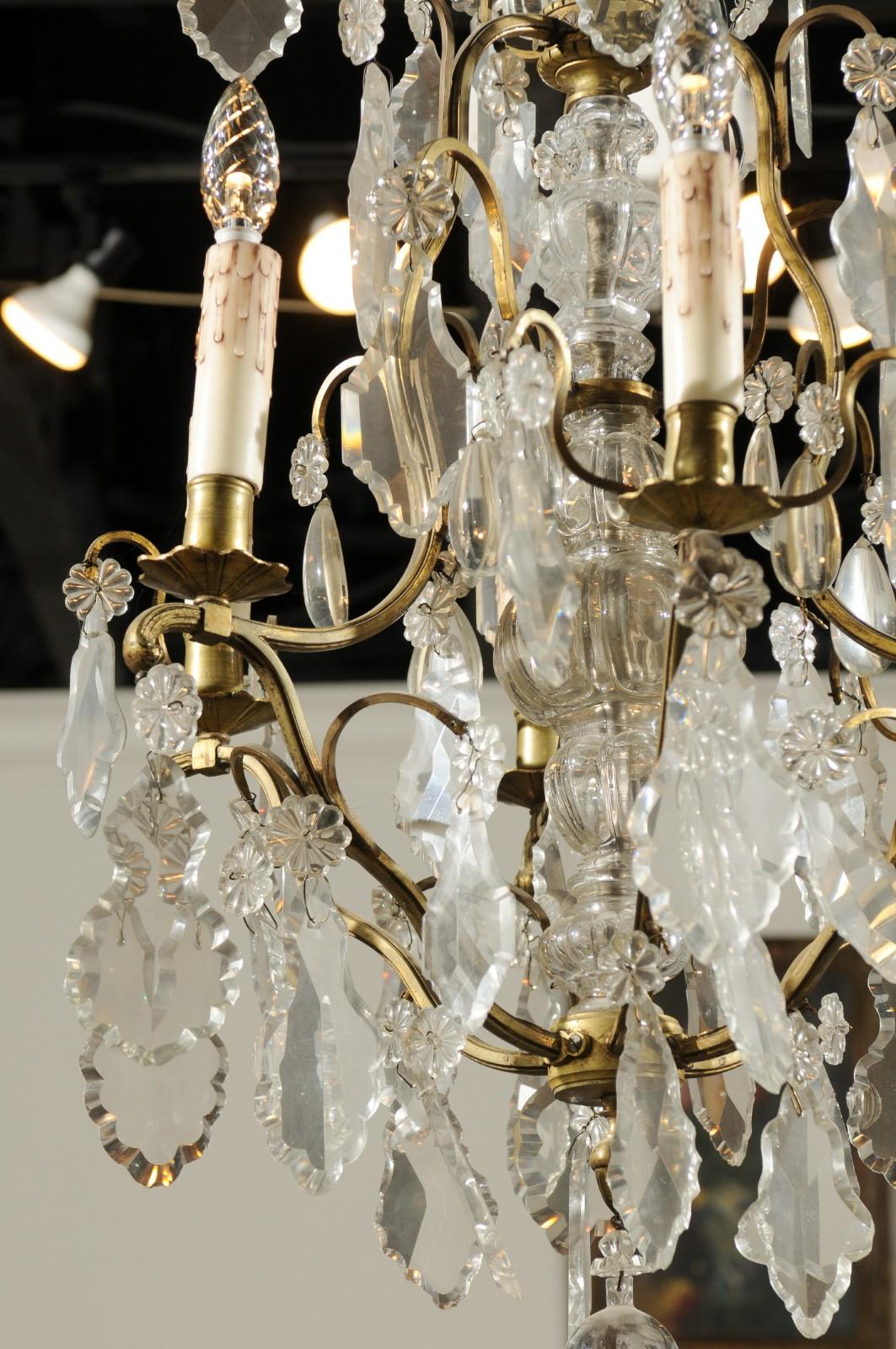 French 19th Century Six-Light Bronze and Crystal Chandelier with Scrolling Arms For Sale 2