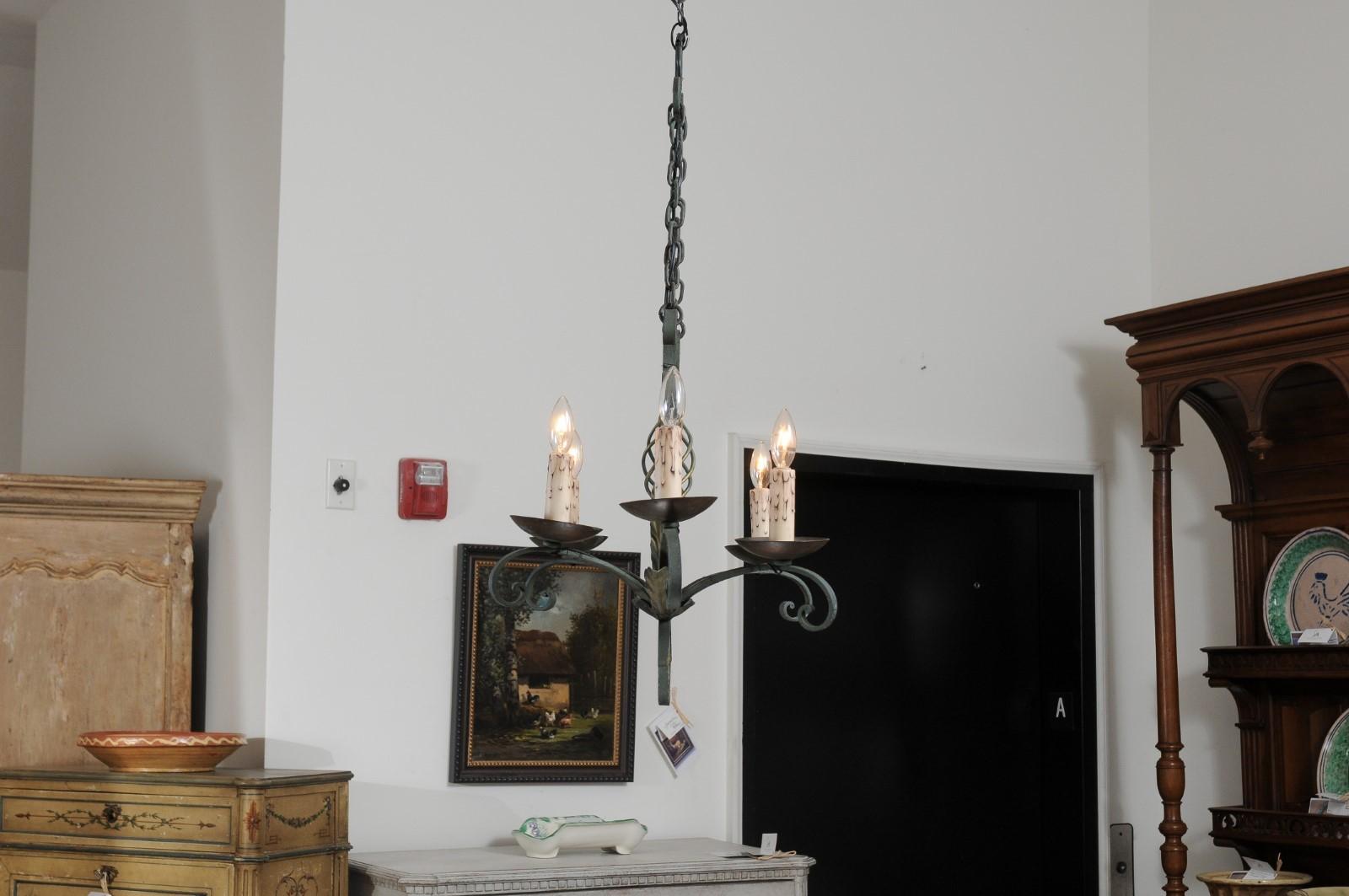 French 19th Century Six-Light Iron Chandelier with Spiral and Scrolling Arms For Sale 8
