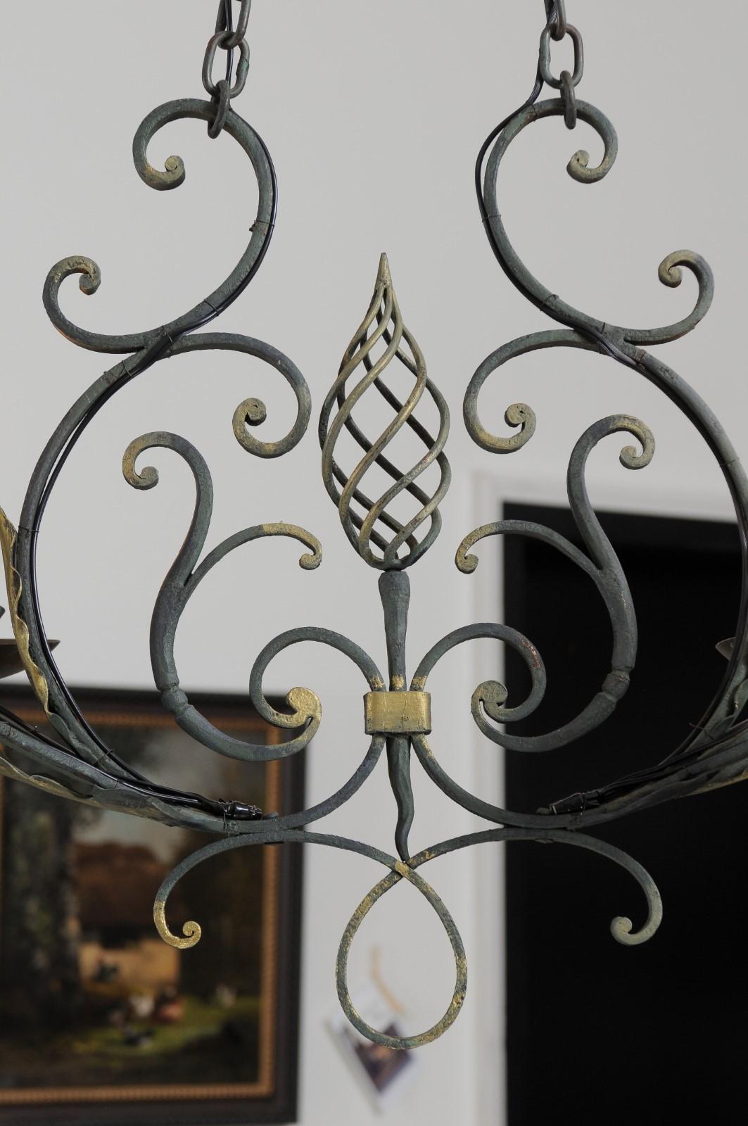 French 19th Century Six-Light Iron Chandelier with Spiral and Scrolling Arms For Sale 2