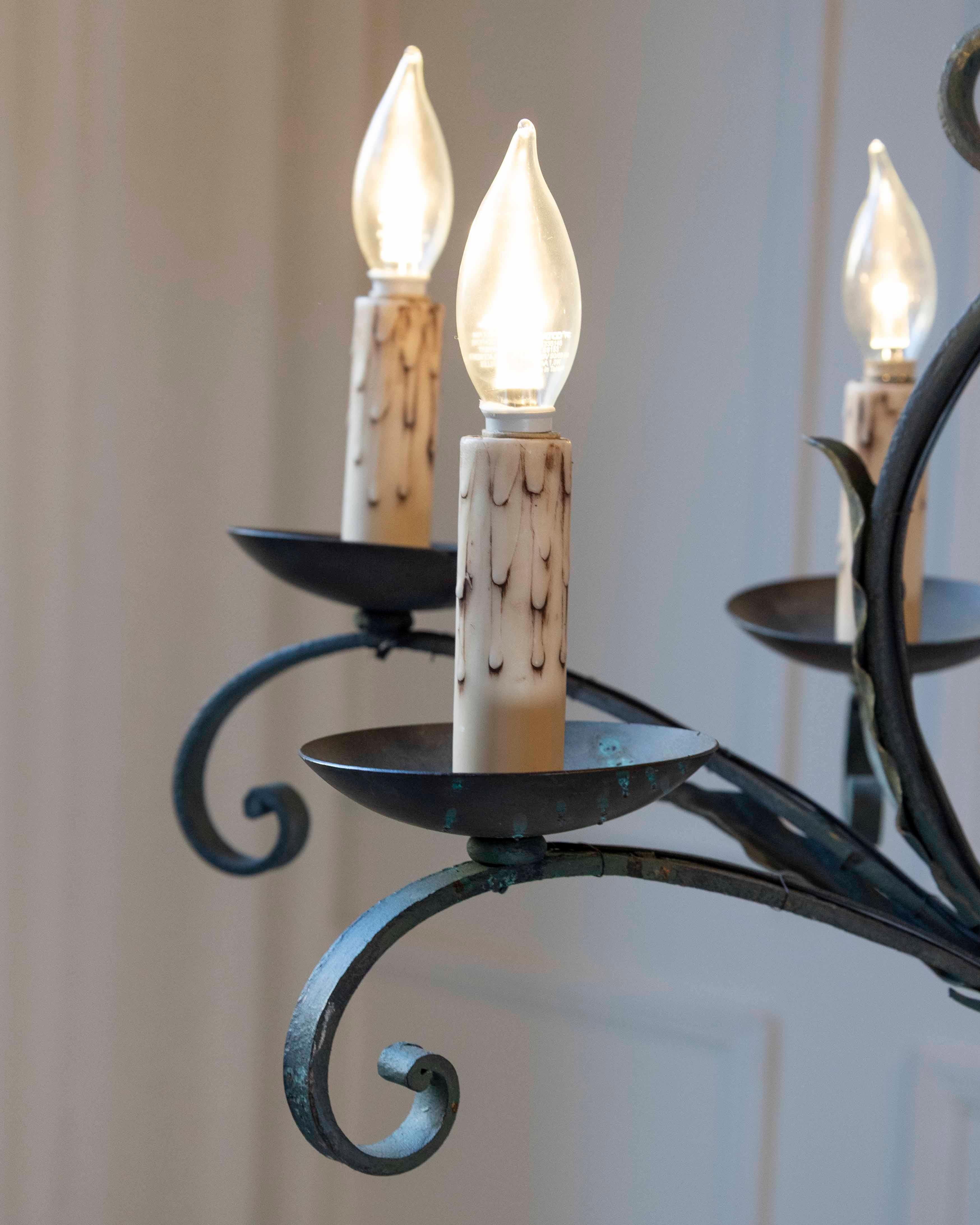 French 19th Century Six-Light Iron Chandelier with Spiral and Scrolling Arms For Sale 2