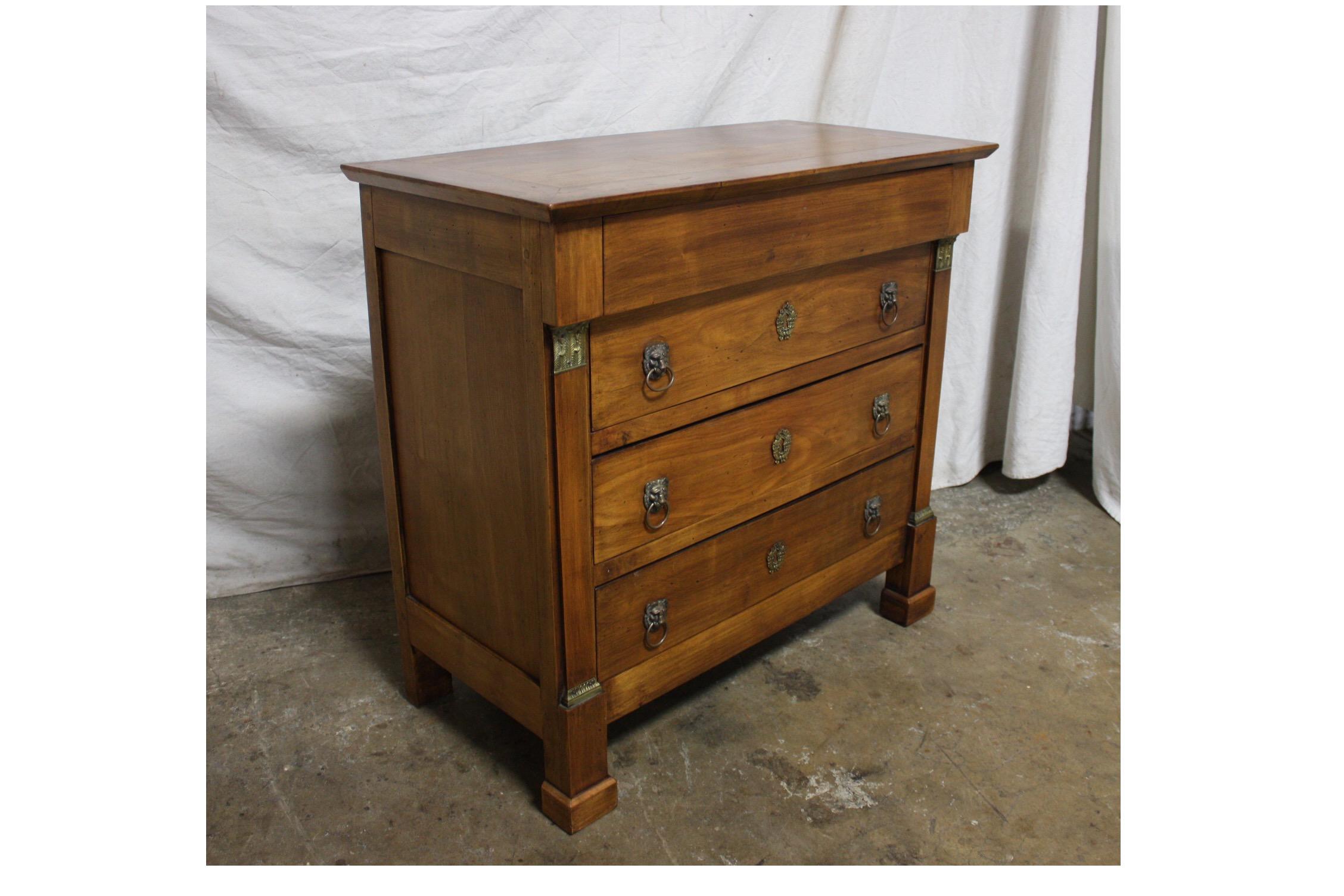 French 19th Century Small Commode 8