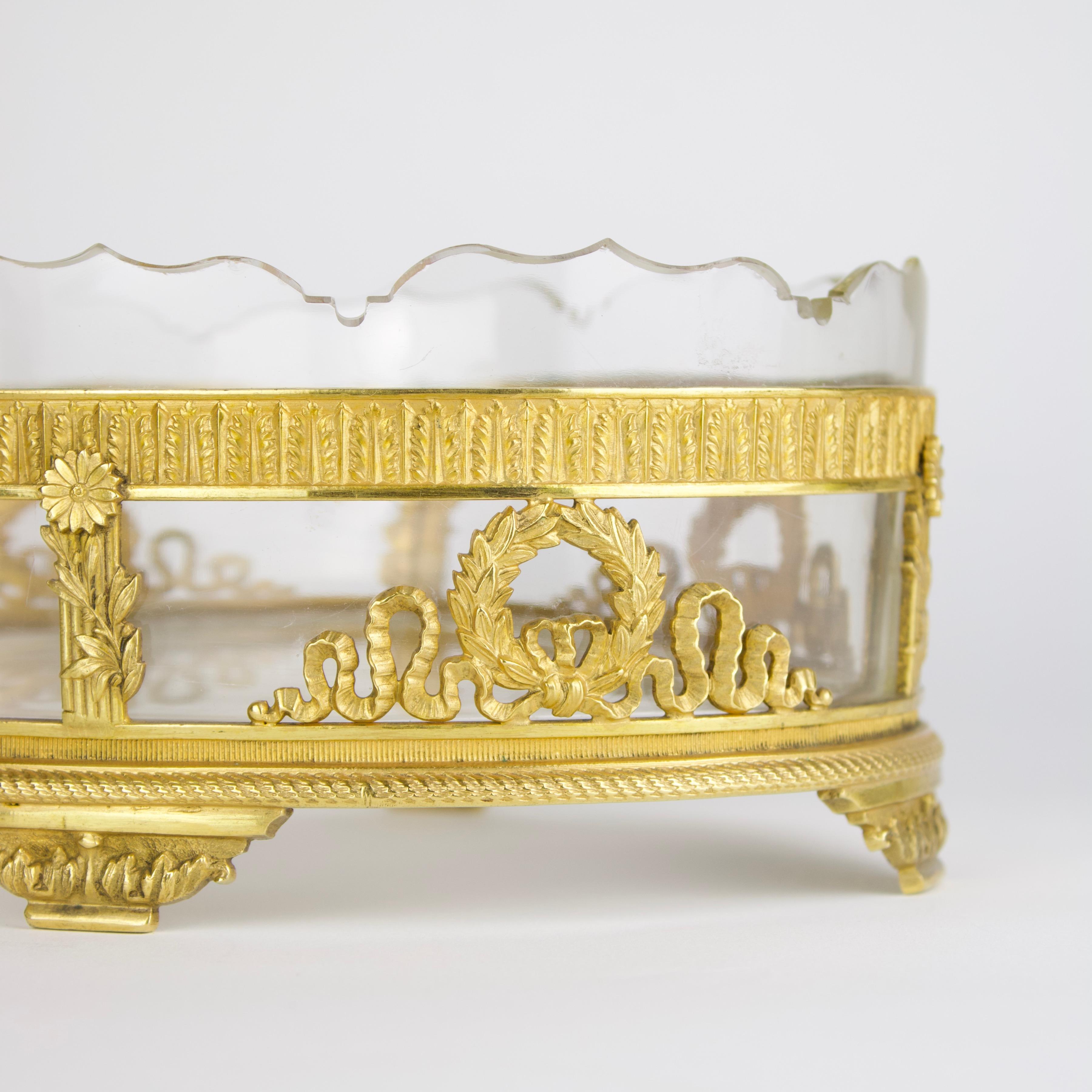 French 19th Century Small Cut Glass and Gilt Bronze Oval Empire Jardinière In Good Condition In Berlin, DE