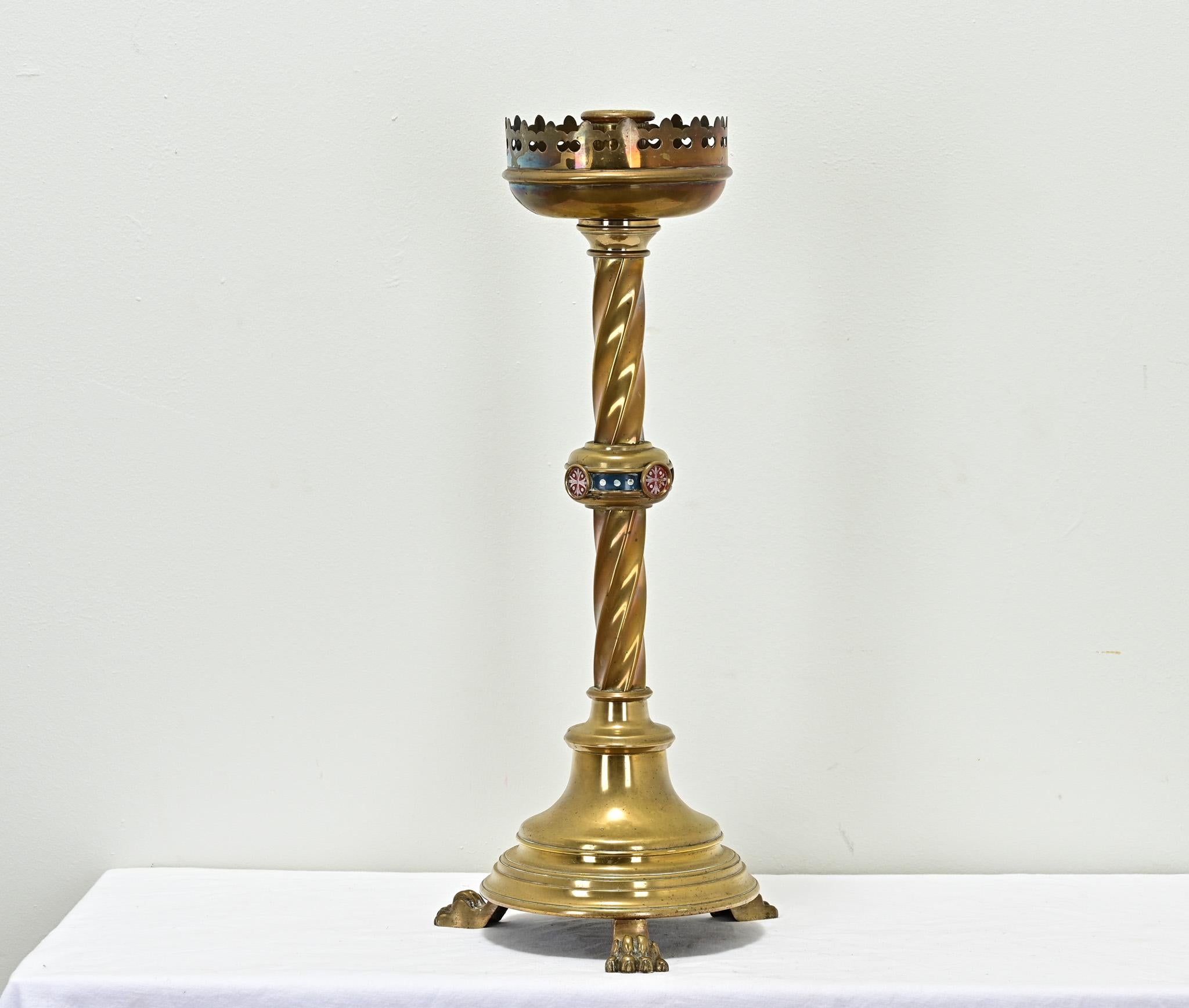 Altro Candeliere da altare in ottone massiccio francese del XIX secolo in vendita