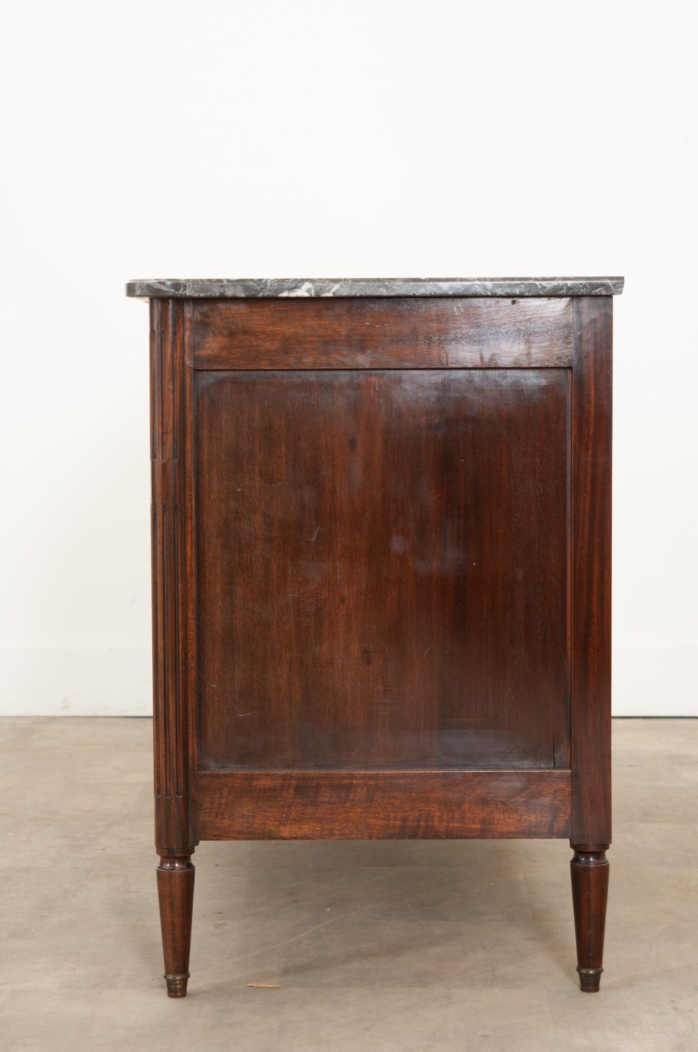 French 19th Century Solid Mahogany Commode 2