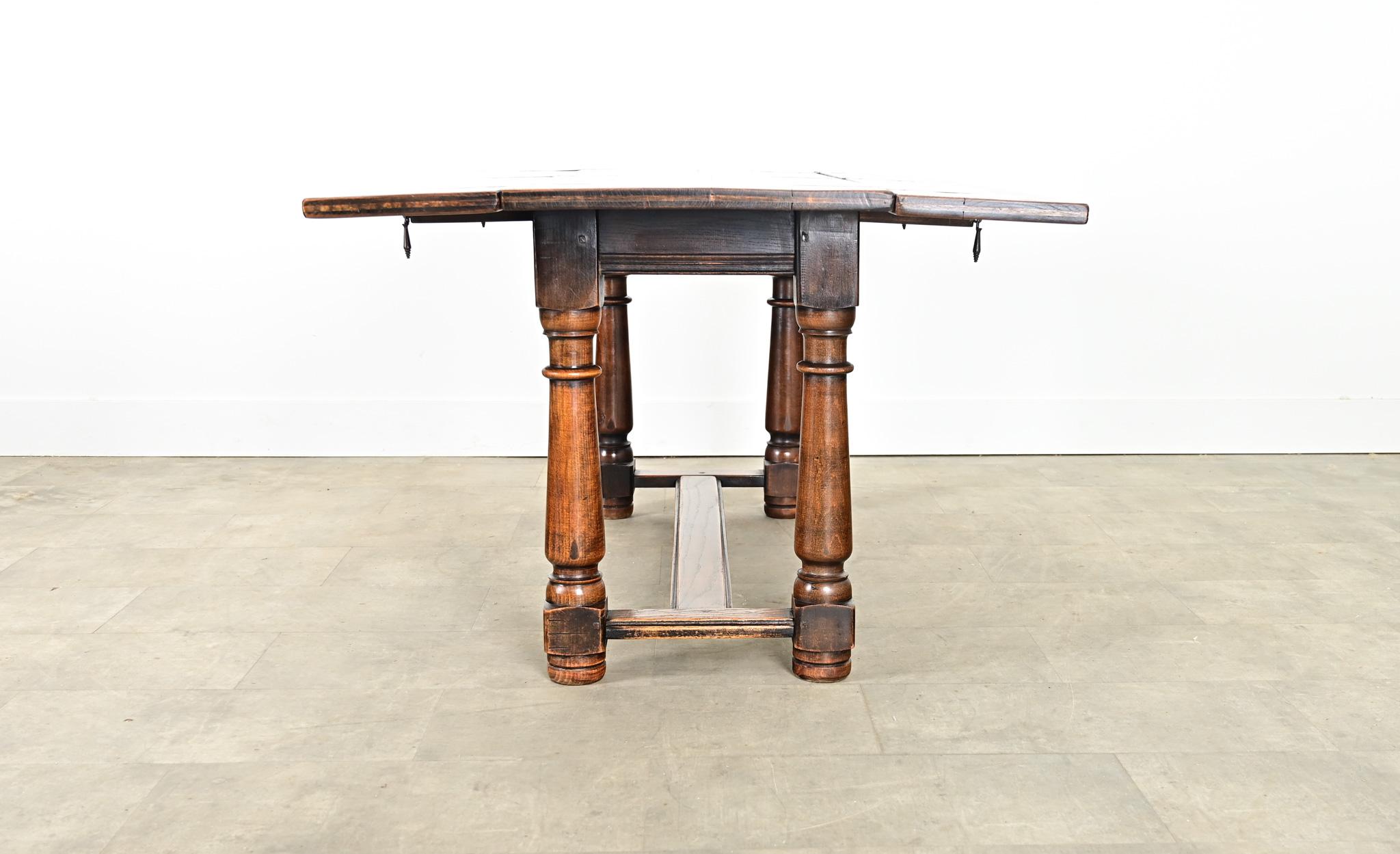 French 18th Century Solid Oak Console-Dining Table For Sale 3