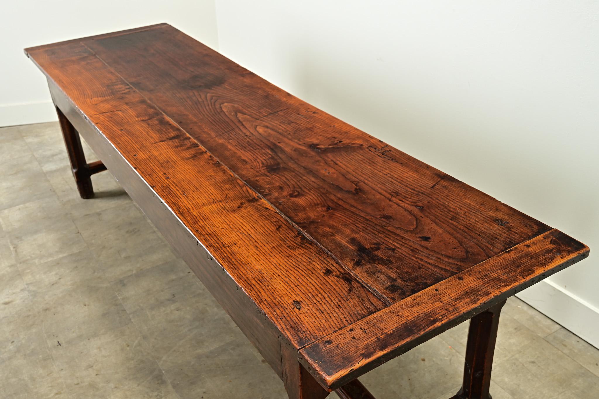 Mesa de granja francesa de roble macizo del siglo XIX en venta 4
