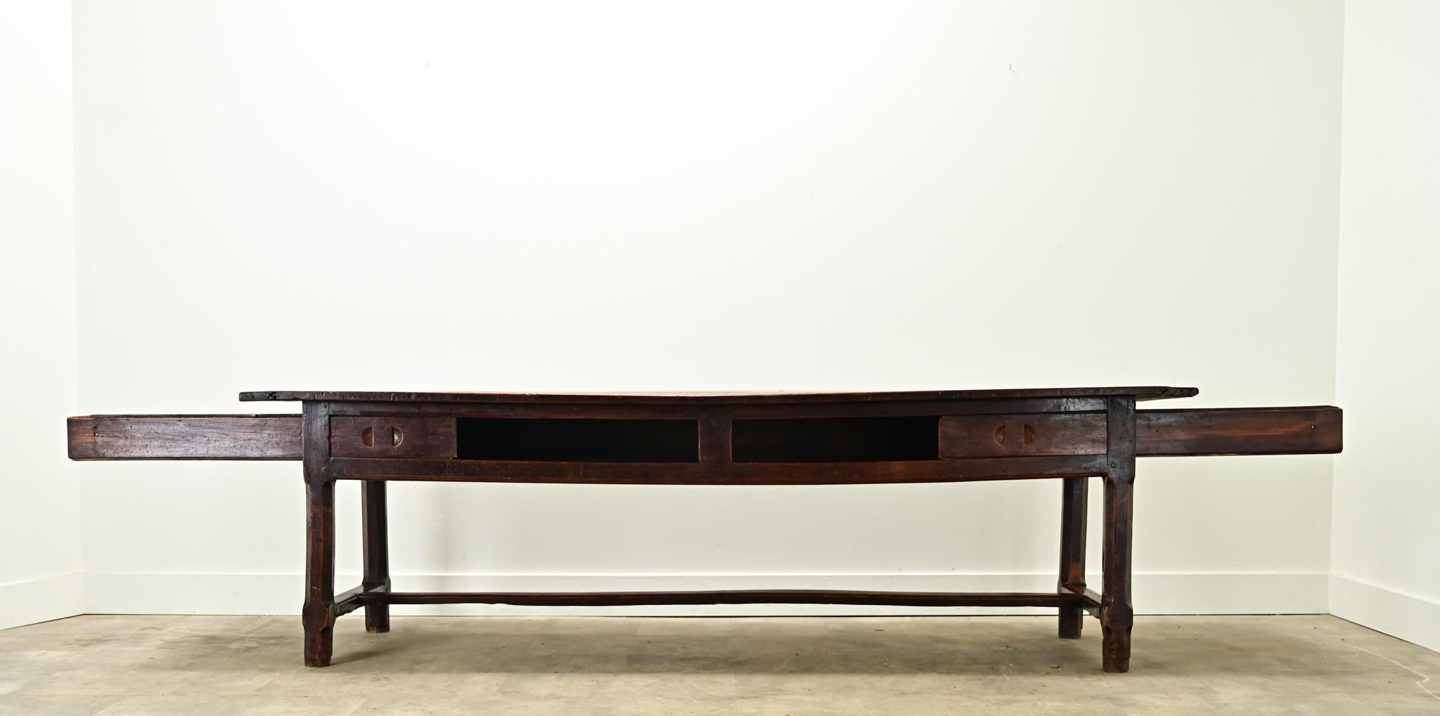 Mesa de granja francesa de roble macizo del siglo XIX en venta 9