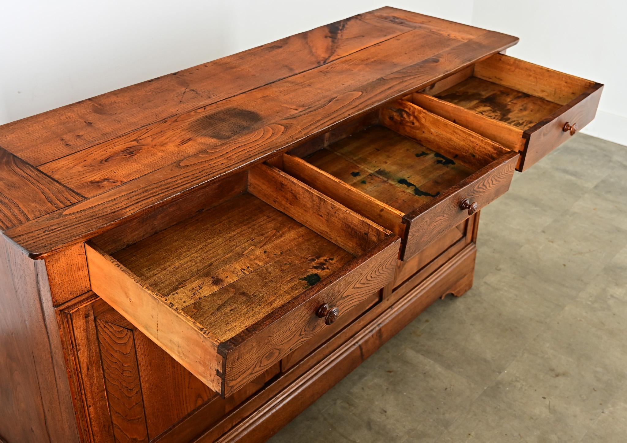 Enfilade francese del XIX secolo in Oak massiccio Louis Philippe in vendita 2