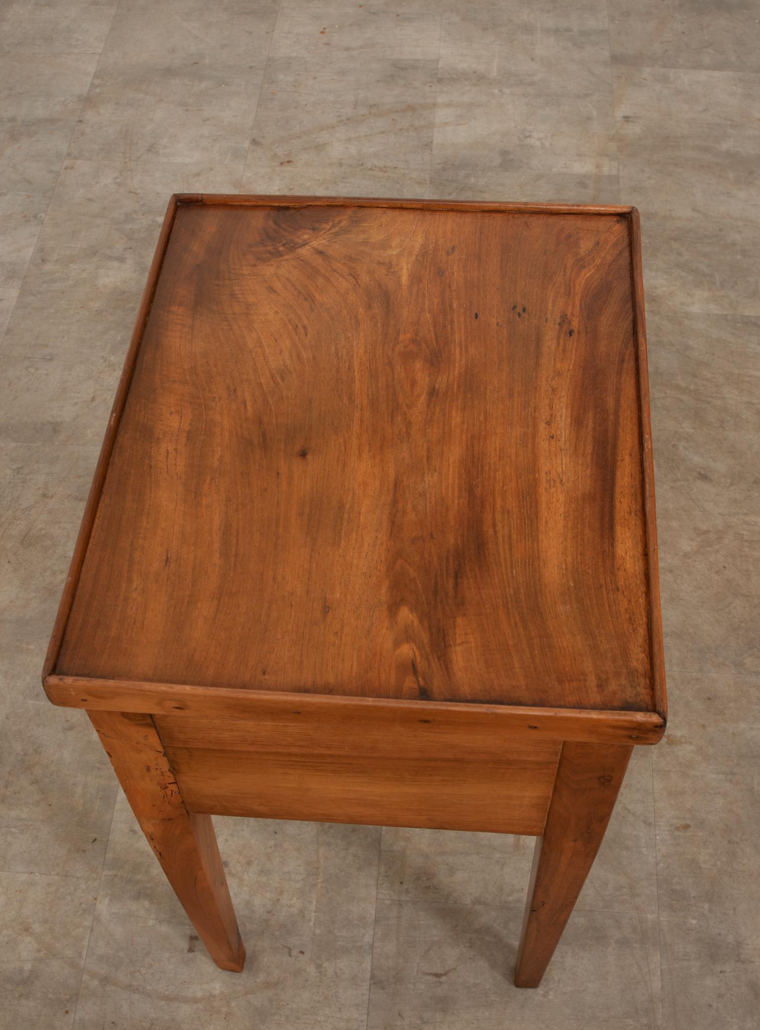 French 19th Century Solid Walnut Bedside Table In Good Condition For Sale In Baton Rouge, LA