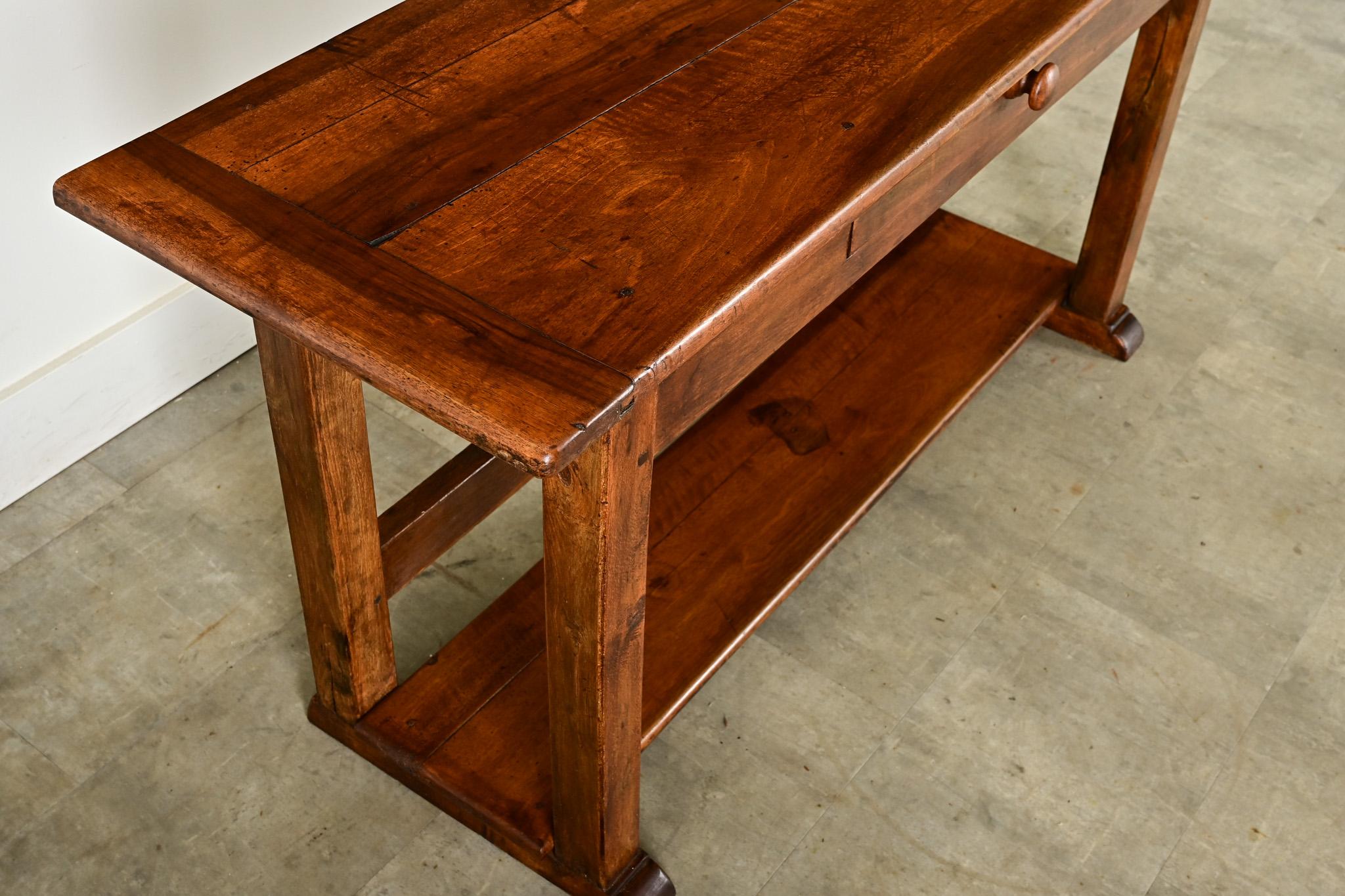 French 19th Century Solid Walnut Server In Good Condition In Baton Rouge, LA