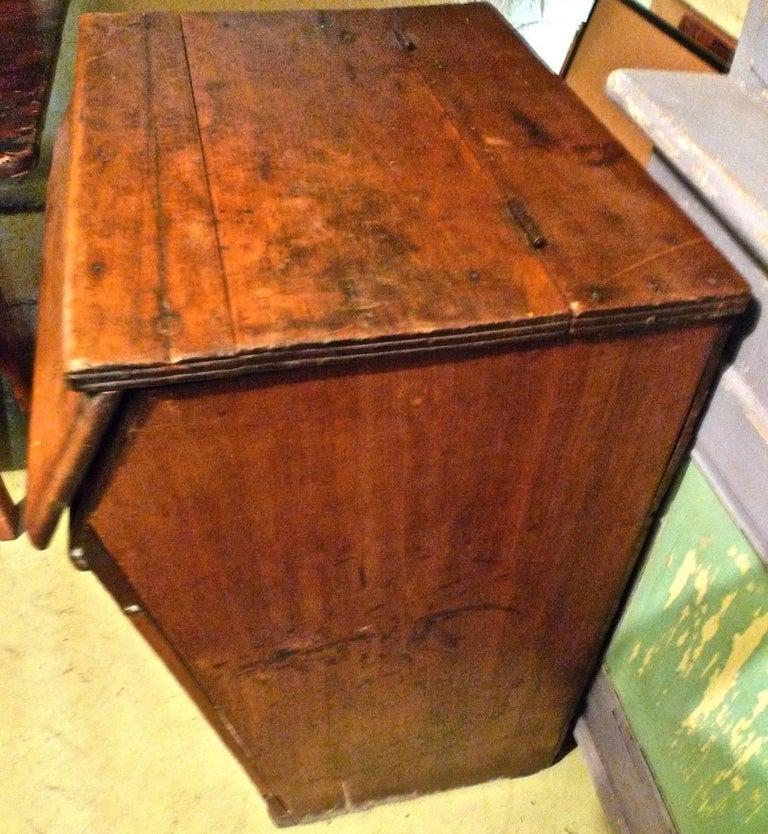 French 19th Century Stained Pine Storage Bin For Sale 5