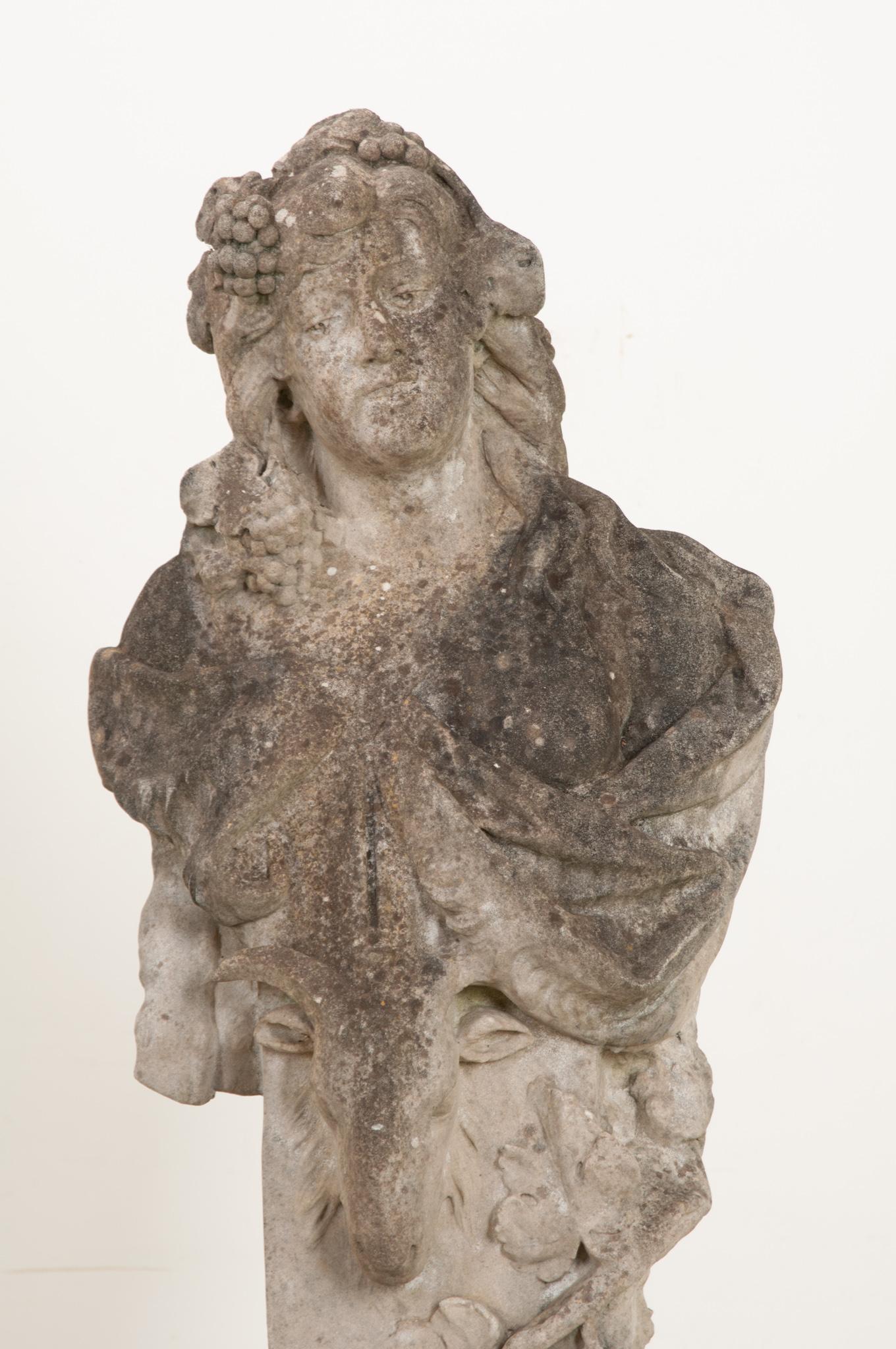 Sculpté Colonne figurative française en pierre du 19e siècle en vente