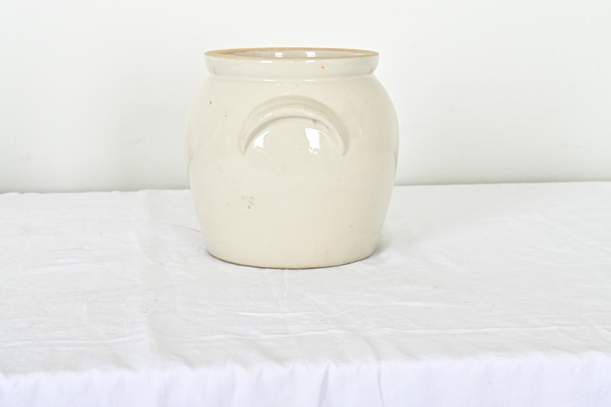 French 19th Century Stoneware Crock In Good Condition In Baton Rouge, LA
