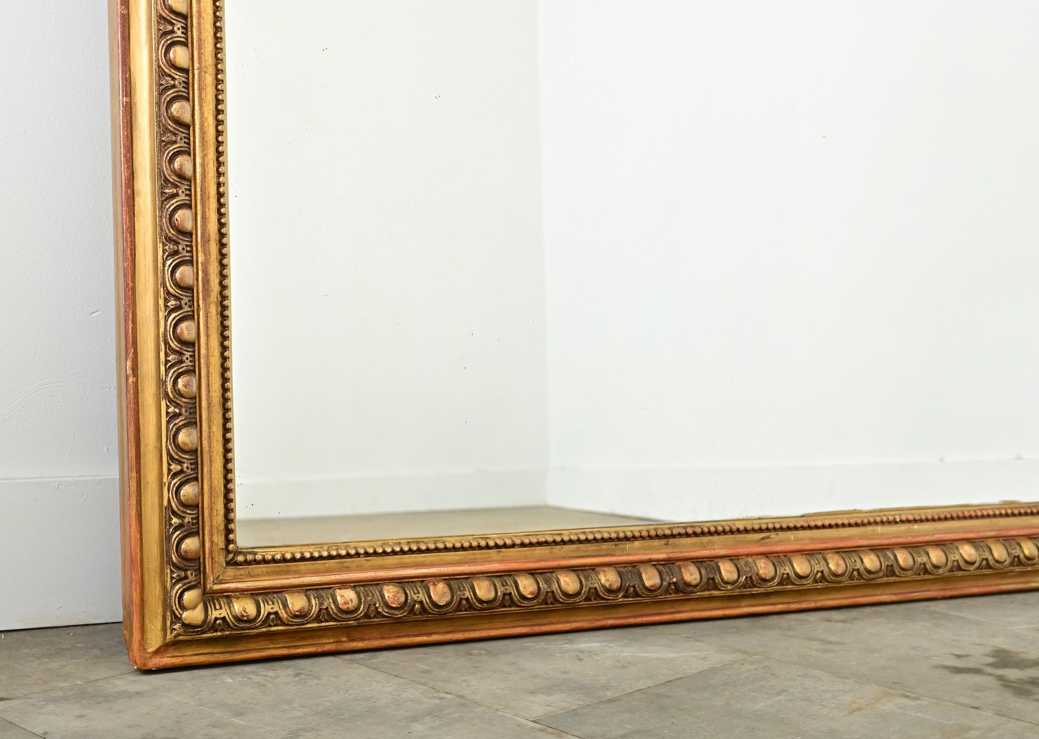French 19th Century Symmetrical Egg & Dart Gilt Mirror For Sale 6
