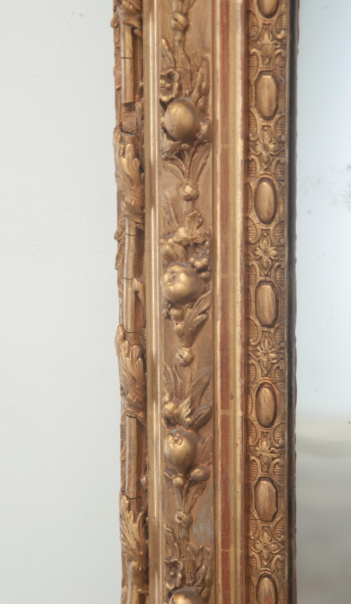 Miroir symétrique doré français du 19e siècle en vente 6