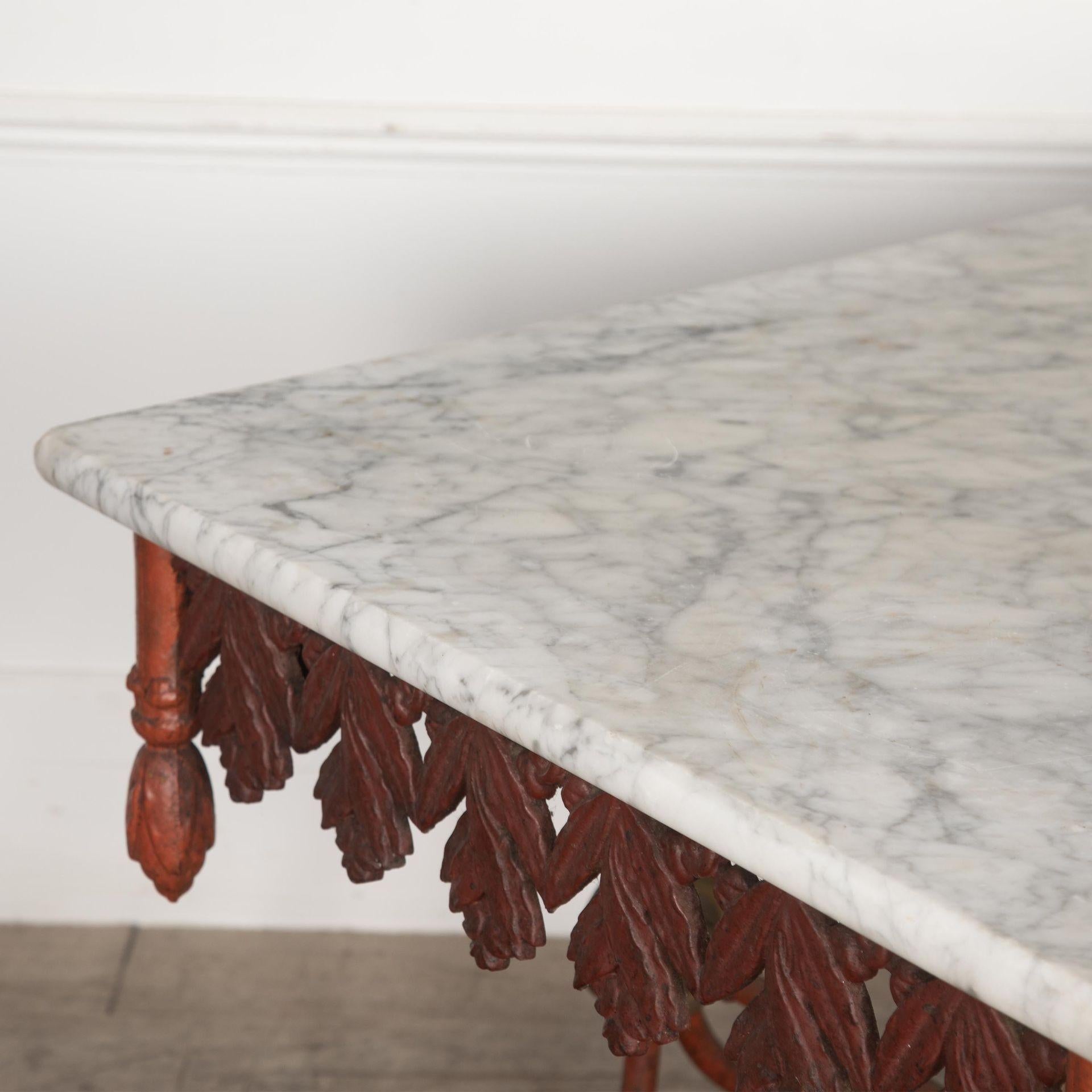 Mesa de Boucher francesa del siglo XIX en venta 3