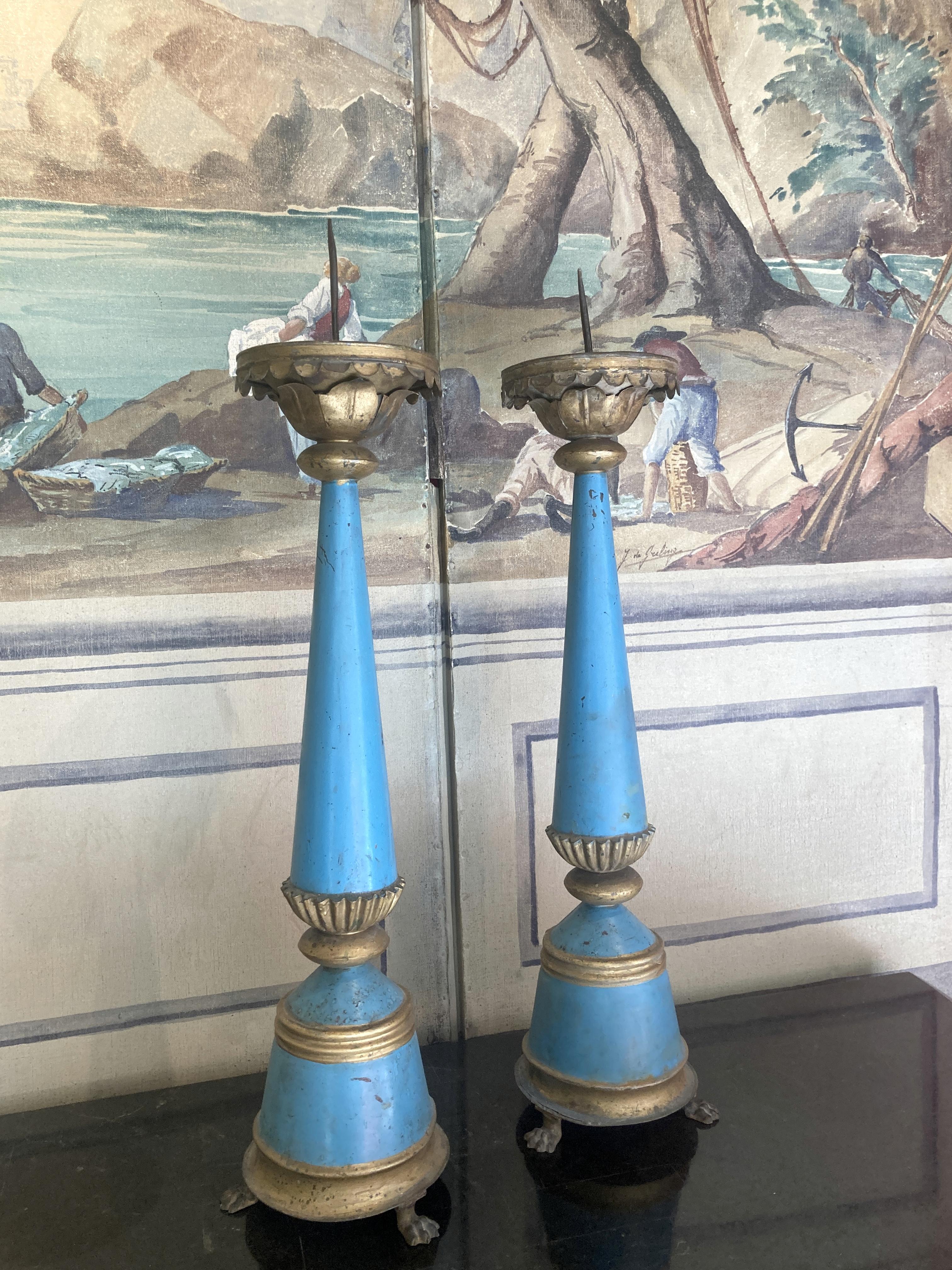 French 19th Century Tall Blue Painted Tole and Parcel Gilt Pricket Candlesticks In Fair Condition For Sale In Firenze, IT