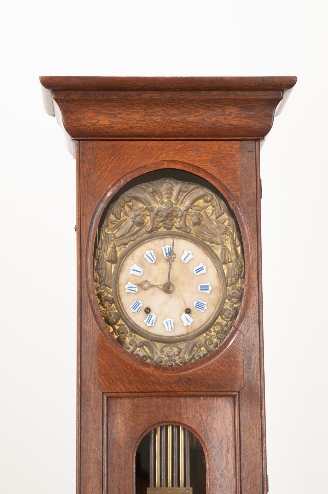Français Horloge à grande caisse française du 19e siècle en vente
