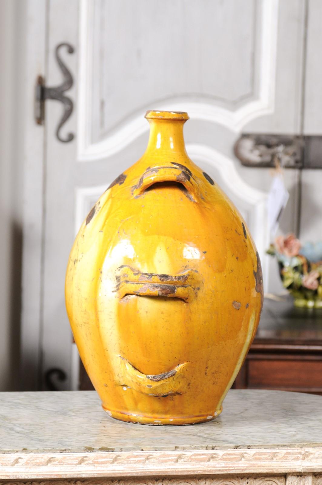 French 19th Century Terracotta Conscience Olive Oil Jar with Yellow Glaze In Good Condition In Atlanta, GA