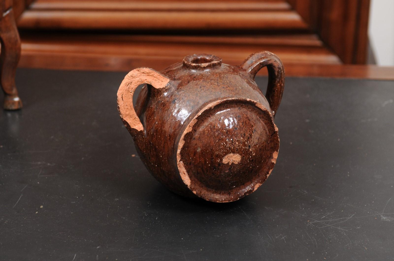 French 19th Century Terracotta Vinegar Pot with Chocolate Glaze and Great Patina For Sale 2