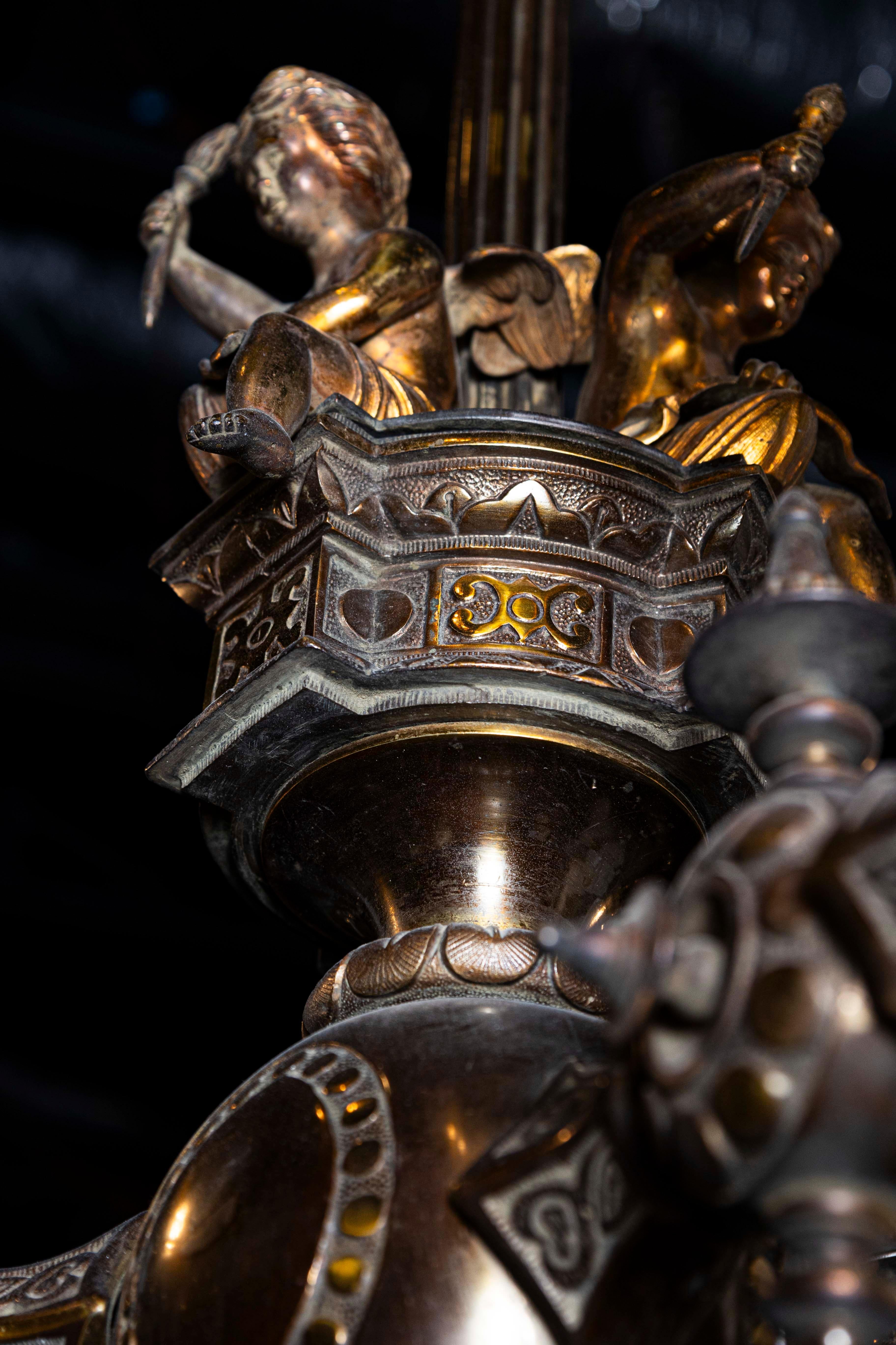 Lustre à trois lumières en bronze et Baccarat à chérubins du 19e siècle français en vente 1