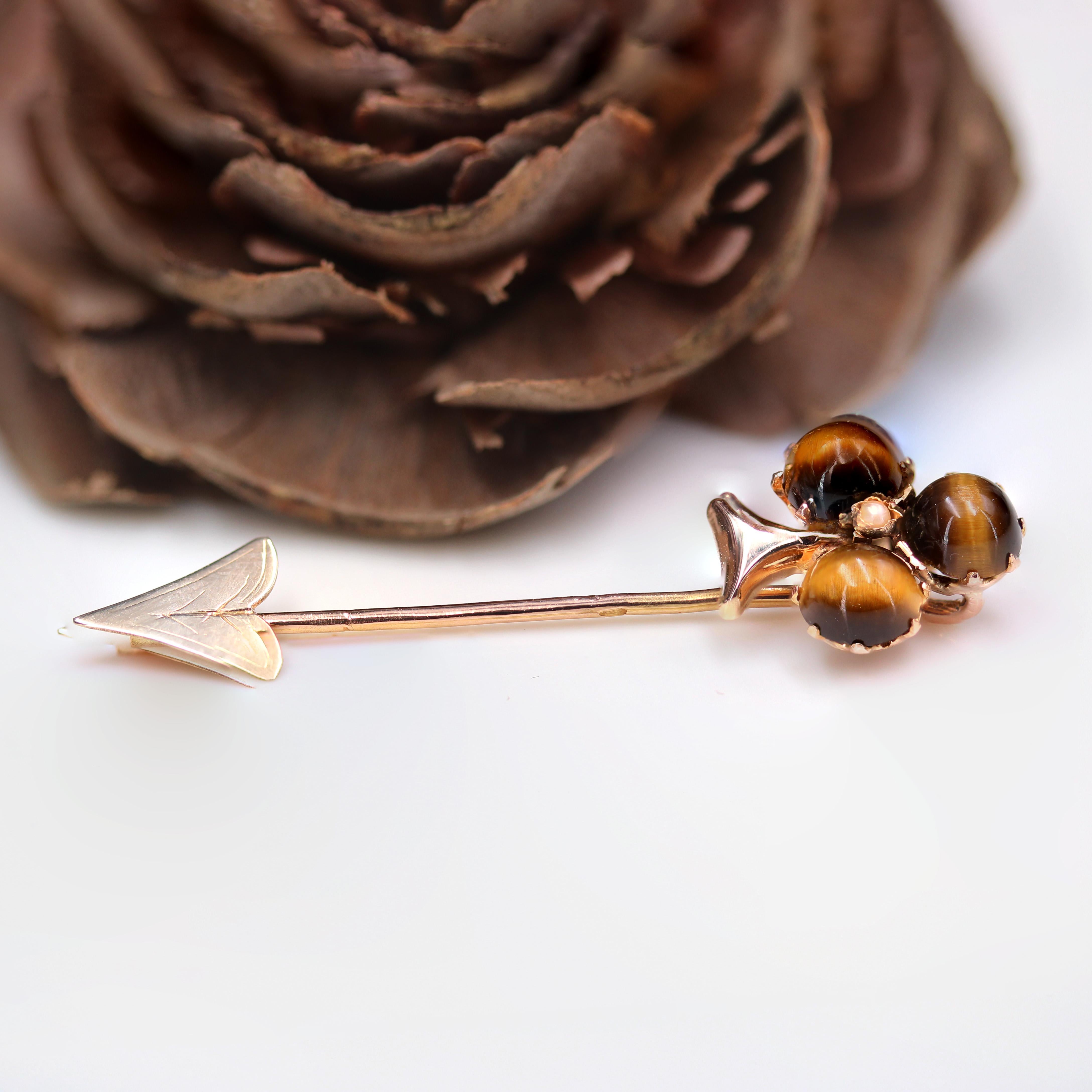French 19th Century Tiger Eye Fine Pearl Rose Gold Clover Pin Brooch For Sale 6
