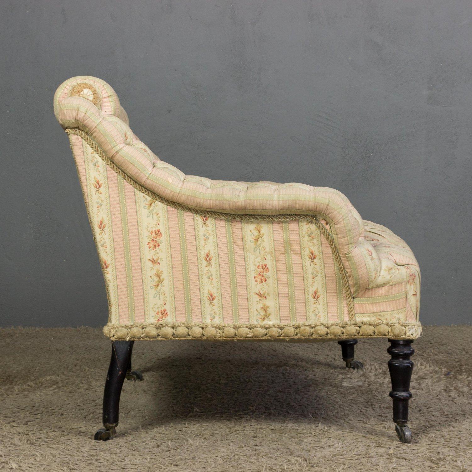 French 19th Century Tufted Armchair For Sale 2