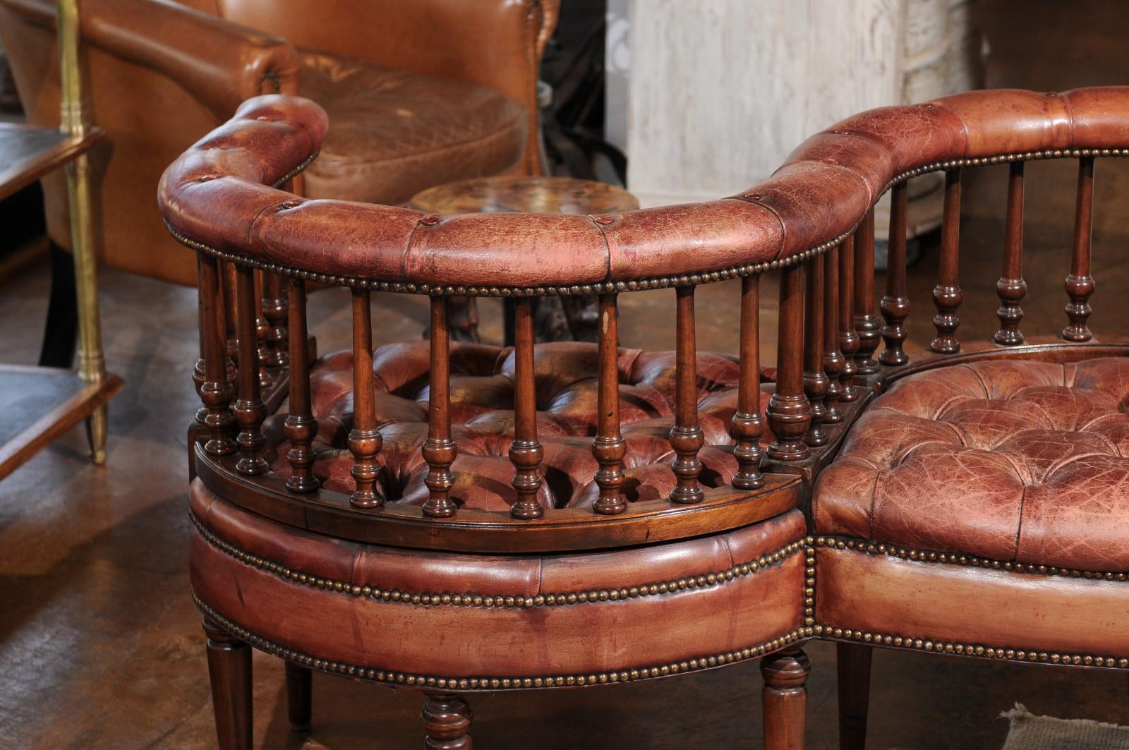 French 19th Century Tufted Leather Tête-à-Tête Conversation Bench with Nailhead 10