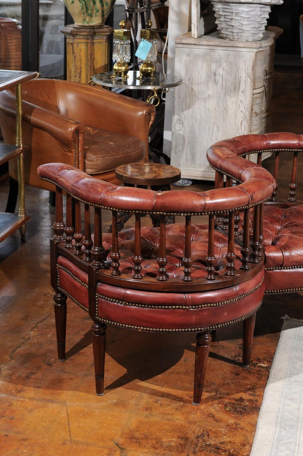 French 19th Century Tufted Leather Tête-à-Tête Conversation Bench with Nailhead 3