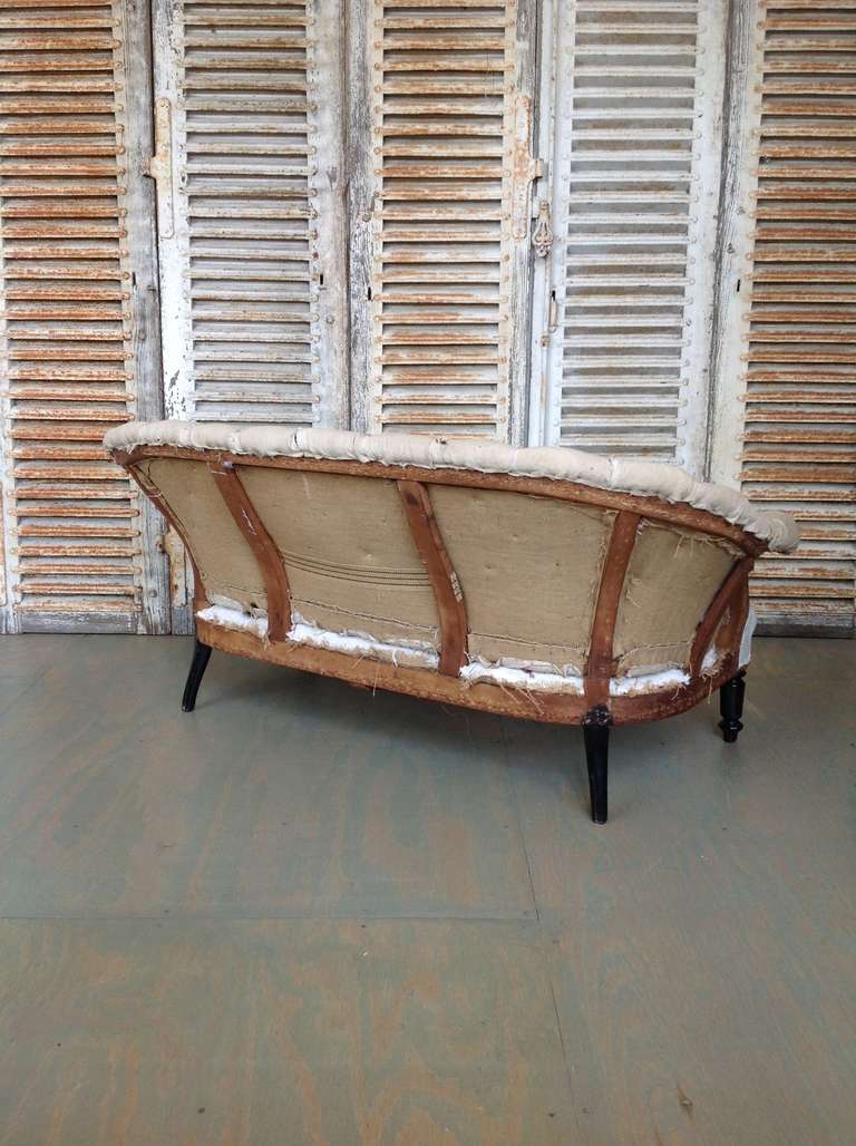 French 19th Century Tufted Sofa with Rolled Arms and Back 1