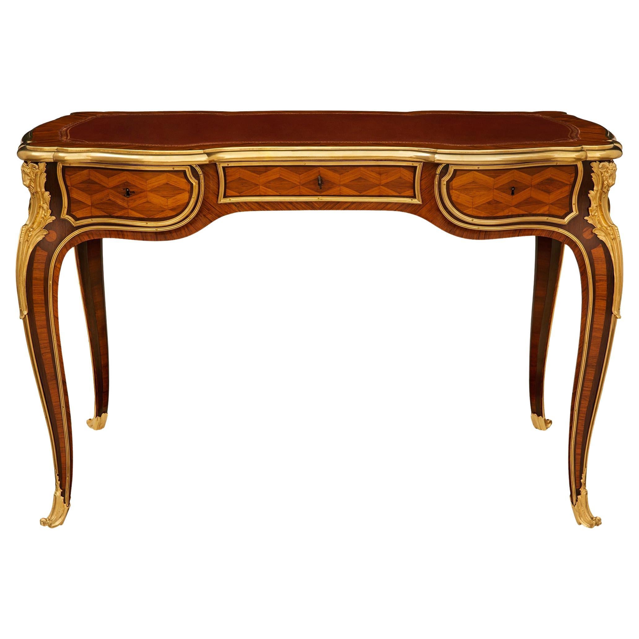Französischer Schreibtisch aus Tulipwood, Kingwood und Ormolu aus dem 19. Jahrhundert, zugeschrieben Durand