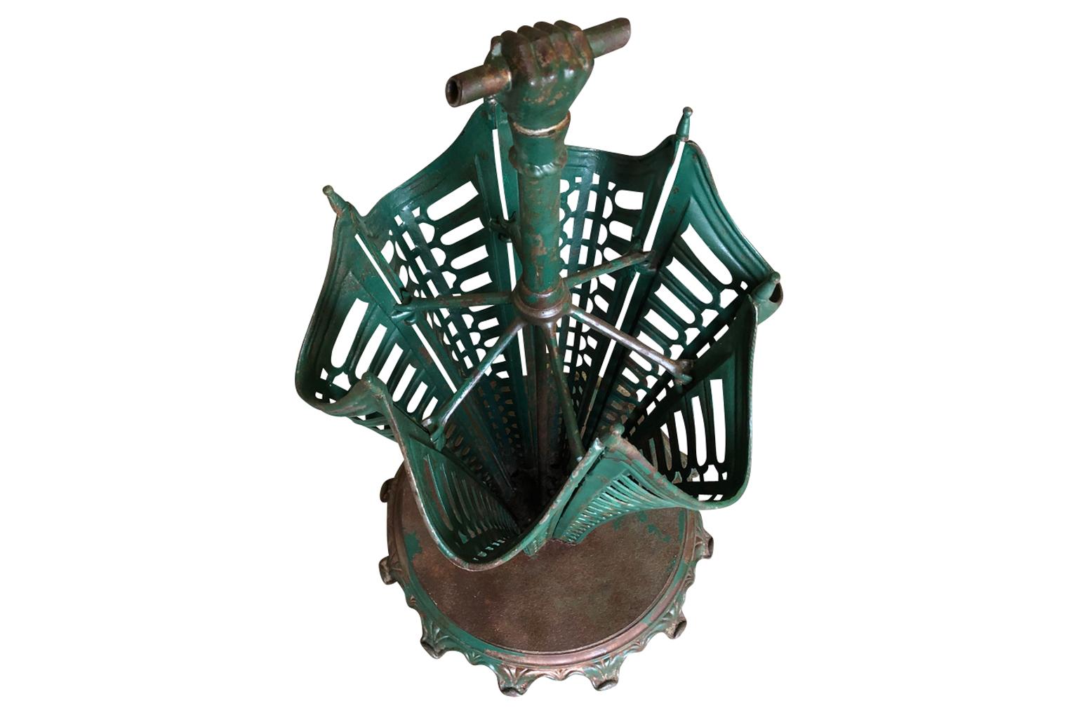 French 19th Century Umbrella Stand In Good Condition For Sale In Atlanta, GA