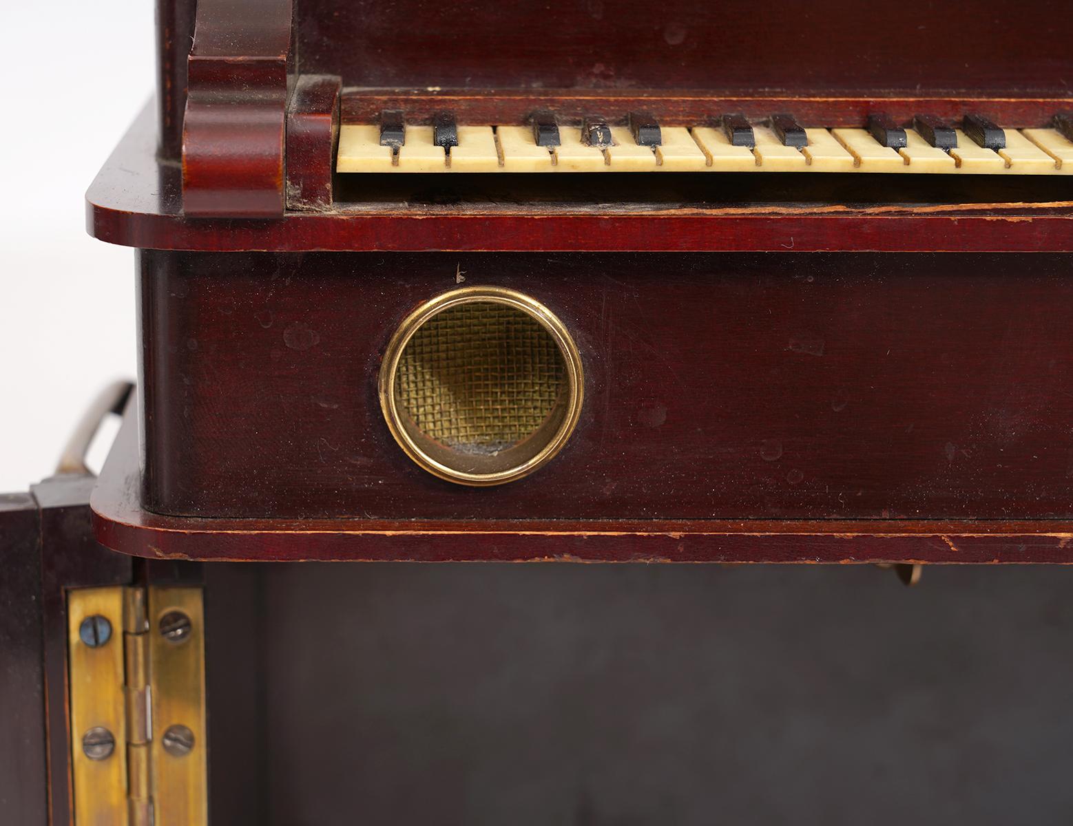 French 19th Century Upright Piano Design Music Box Tantalus or 'Cave a Liqueur' 4