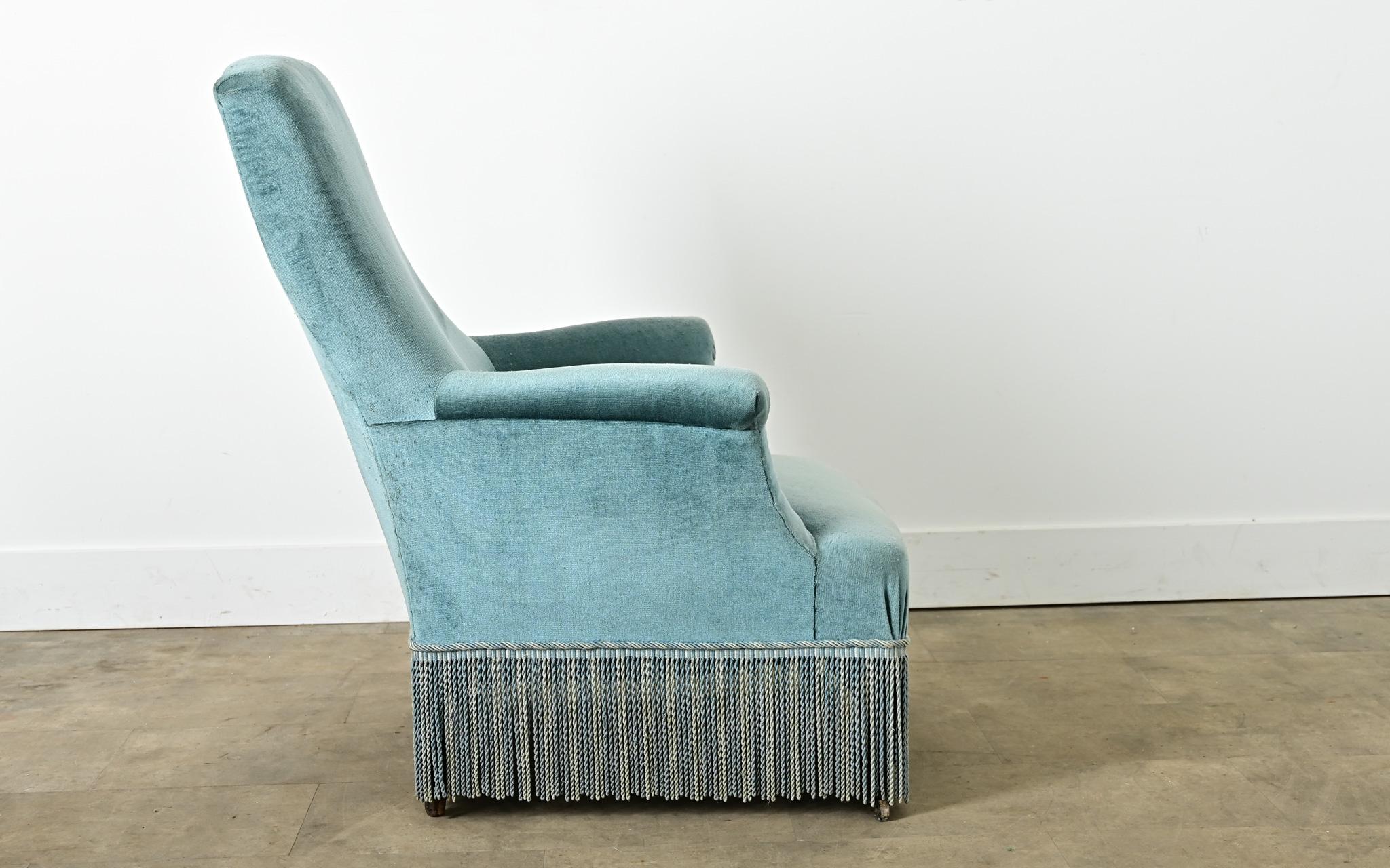 French 19th Century Velvet Armchair with Fringe en venta 1