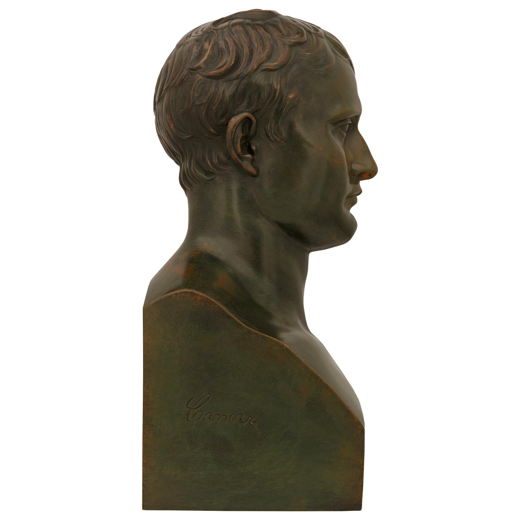 Busto di Napoleone in bronzo Verdigris del XIX secolo, modellato su Canova In condizioni buone in vendita a West Palm Beach, FL