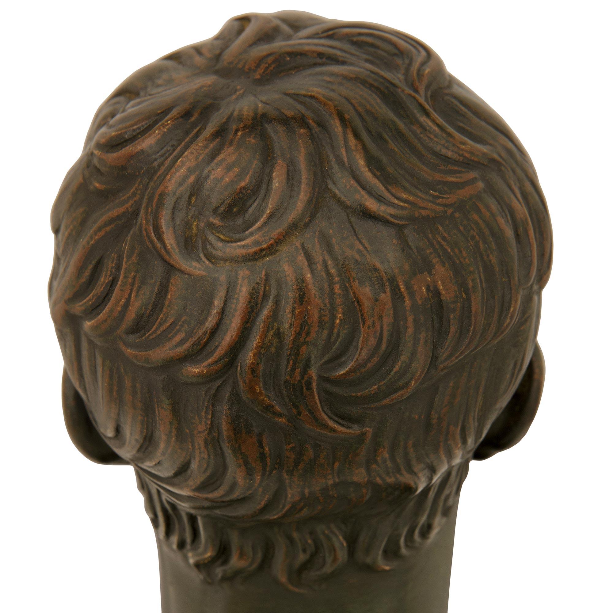 Busto di Napoleone in bronzo Verdigris del XIX secolo, modellato su Canova in vendita 1