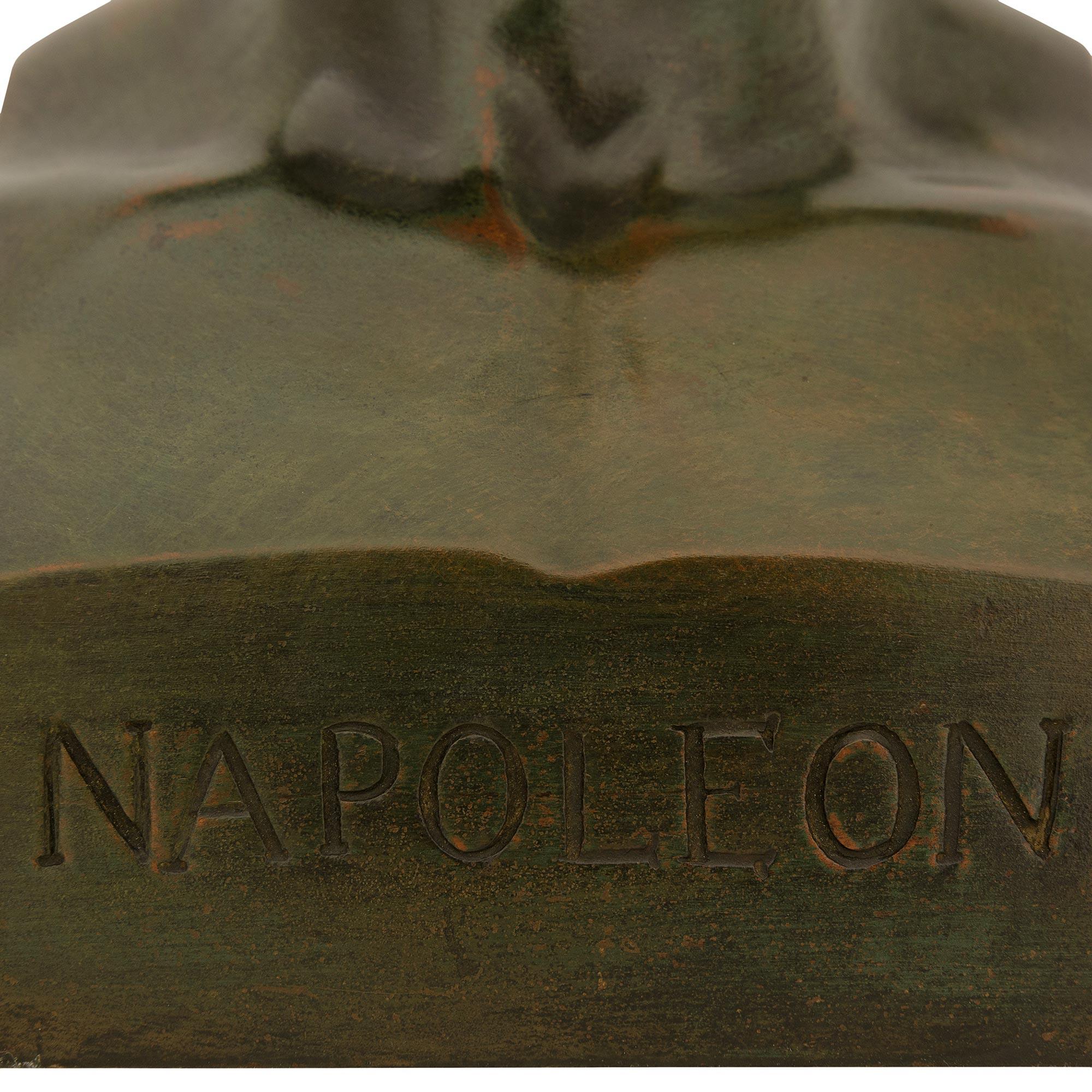 Busto di Napoleone in bronzo Verdigris del XIX secolo, modellato su Canova in vendita 2