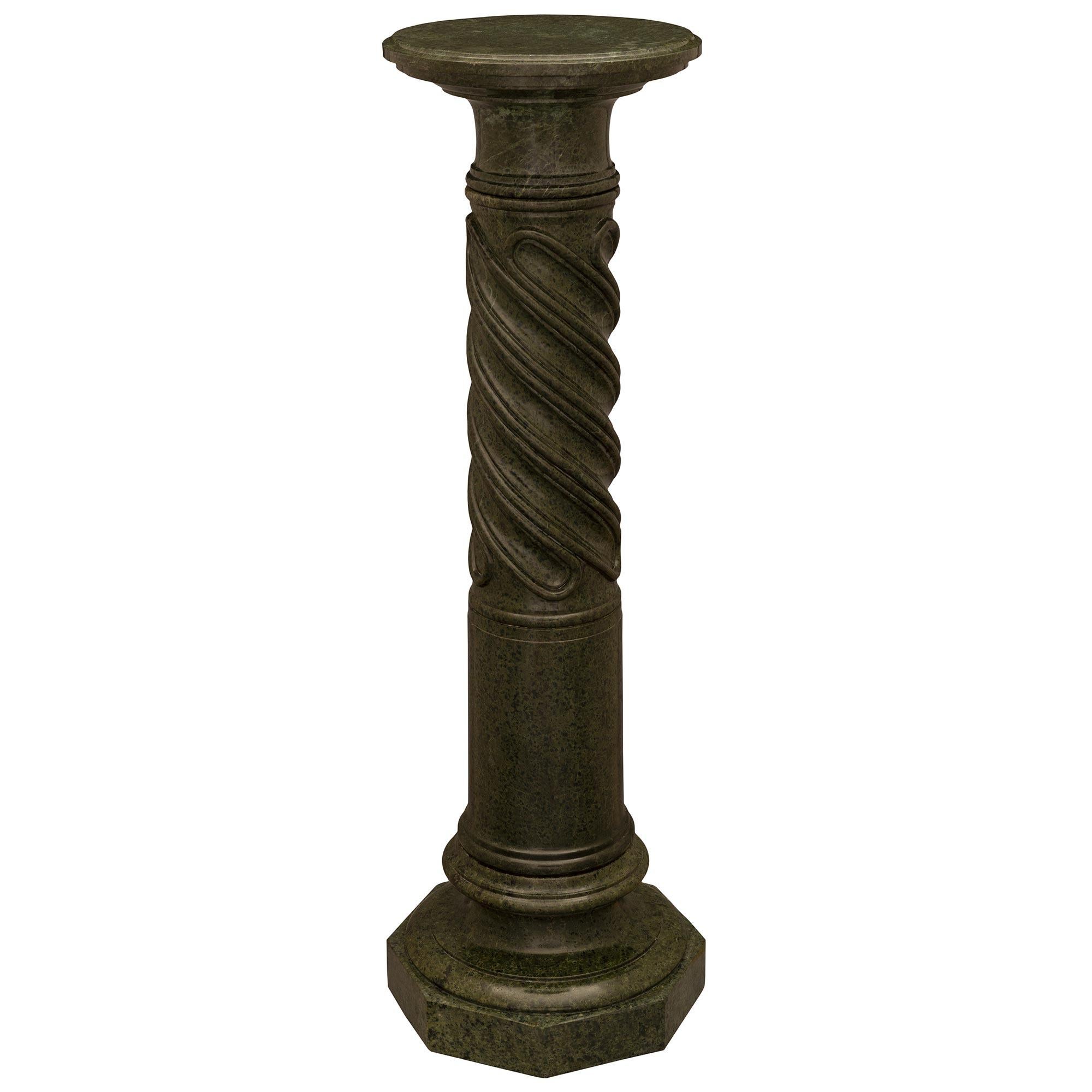 French 19th Century Vert De Patricia Marble Pedestal Column In Good Condition For Sale In West Palm Beach, FL
